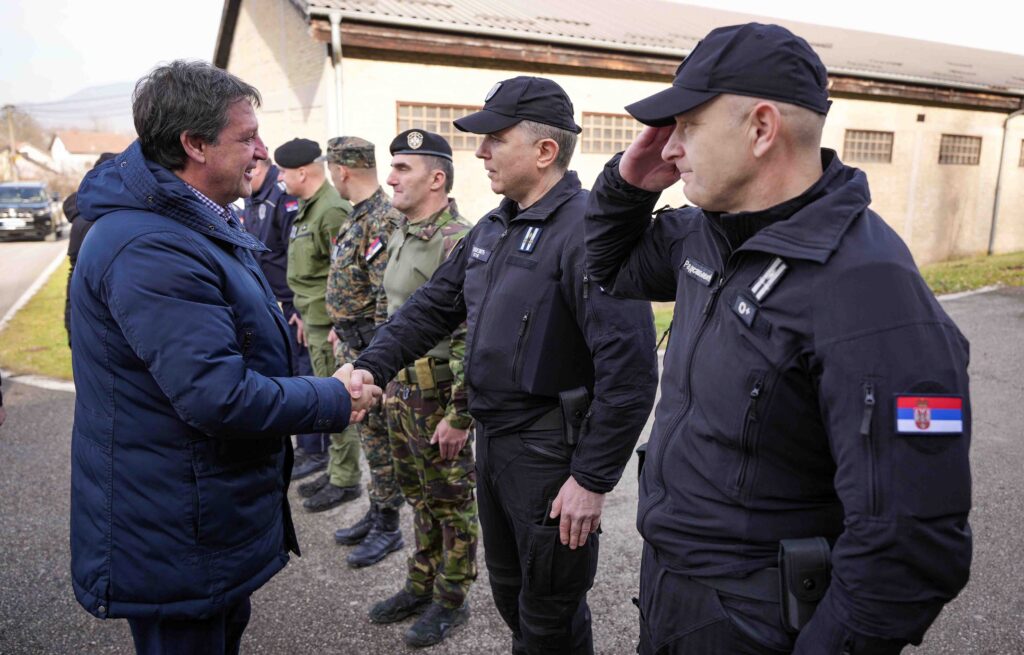 Mali Zvornik, 05.02.2024. Bratislav Gašić, Štab za suzbijanje iregularnih migracija, migranti Foto: MUP