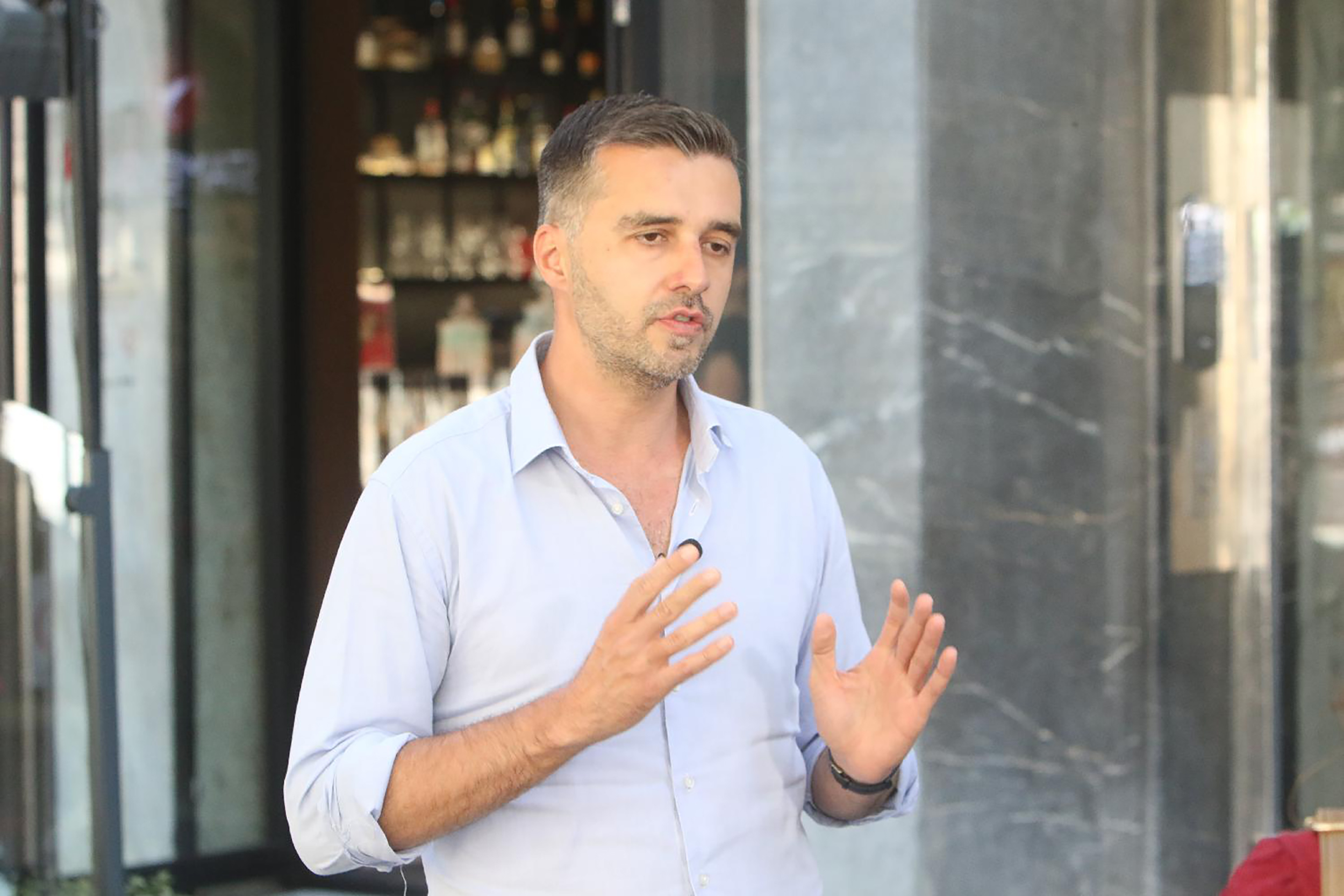 Mesto: Beograd
Datum: Wed May 29 14:48:16 CEST 2024
Dogadjaj: POLITIKA - predizborna poruka kandidata za gradonačelnika Beograda liste “Kreni-promeni” Sava Manojlovića
Fotoreporter: Zoran Mrđa
Ličnosti: Savo Manojlović
Izvor: FoNet