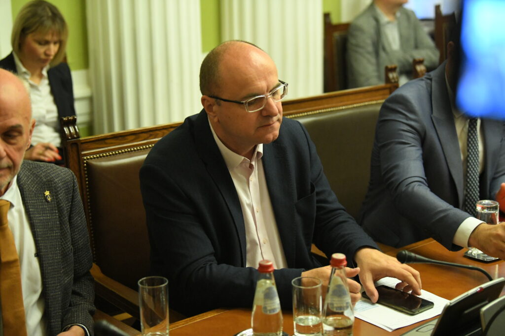 Bora Novaković
Beograd 03.04.2024. Opozicija i vlast. Razgovor opozicije i vlasti o izborima u Domu Narodne skupštine, Kolegijum parlamenta koji je sazvala predsednica Skupštine Ana Brnabić Foto: Amir Hamzagić/Nova.rs