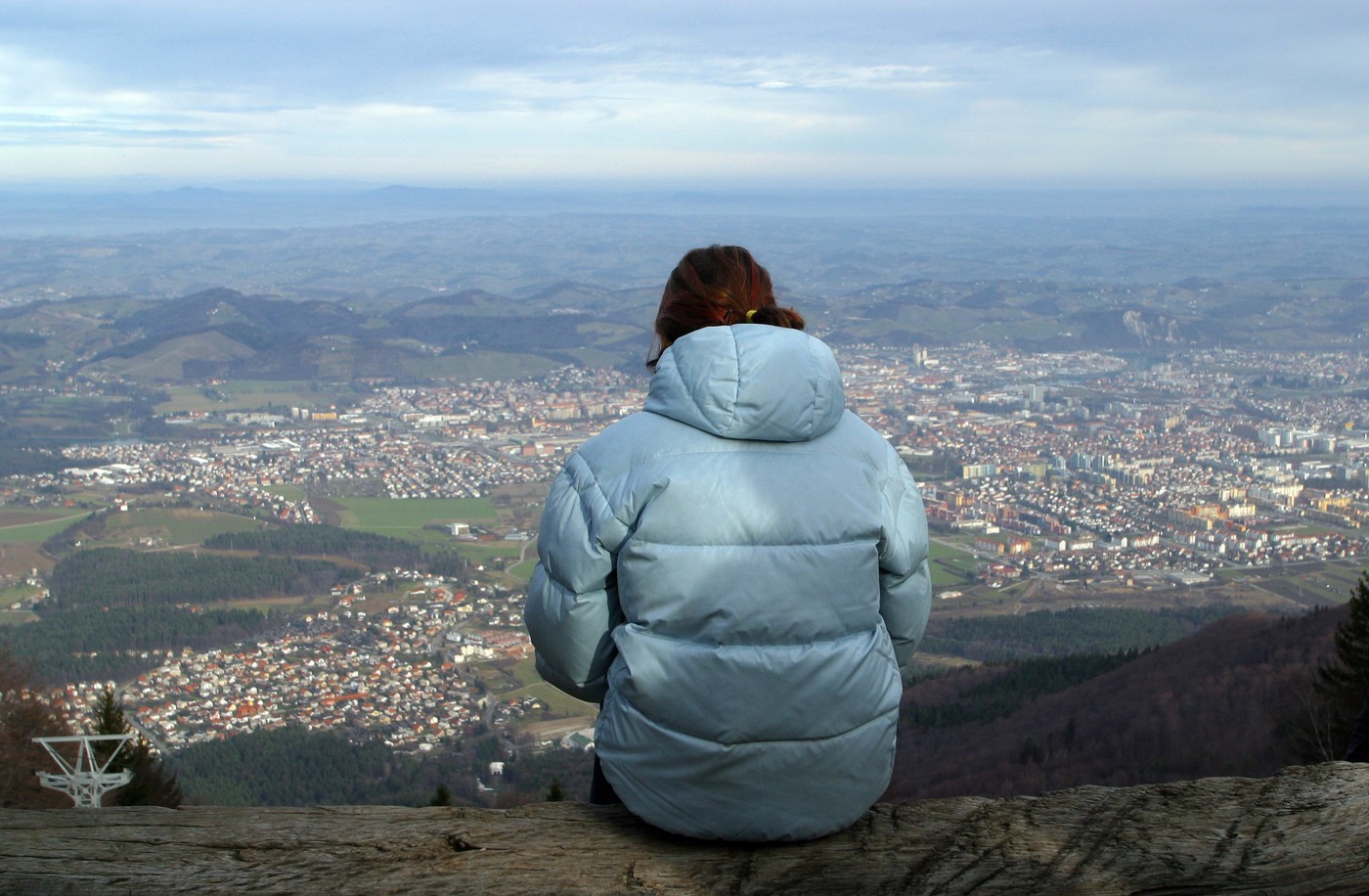 Loneliness girl,Image: 558990048, License: Royalty-free, Restrictions: , Model Release: no, Credit line: Zvonimir Atletic / Panthermedia / Profimedia