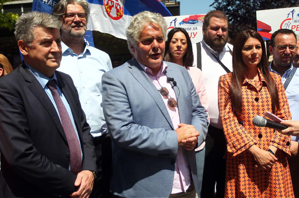 Mesto: Beograd
Datum: Sat May 18 15:26:02 CEST 2024
Dogadjaj: POLITIKA - Početak kampanje Narodne stranke i koalicije "Narodna lista – ključ za pobedu" za beogradske izbore
Fotoreporter: Aleksandar Barda
Ličnosti: Vladimir Gajić
Izvor: FoNet