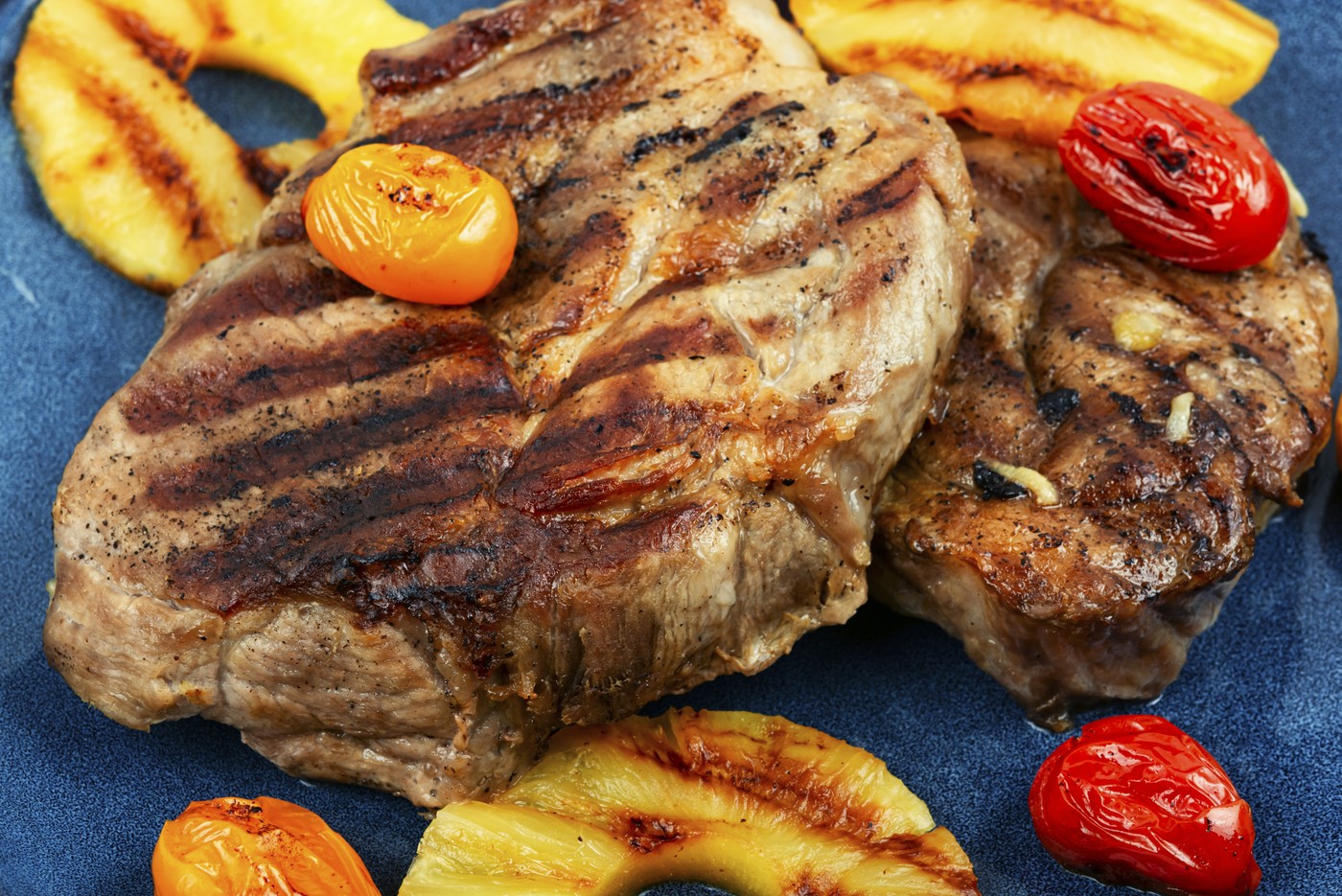 Appetizing grilled meat, roasted with pineapple. Grilled steak and ananas. Close up. Macro.,Image: 838503126, License: Royalty-free, Restrictions: , Model Release: no, Credit line: Mykola Lunov / Panthermedia / Profimedia