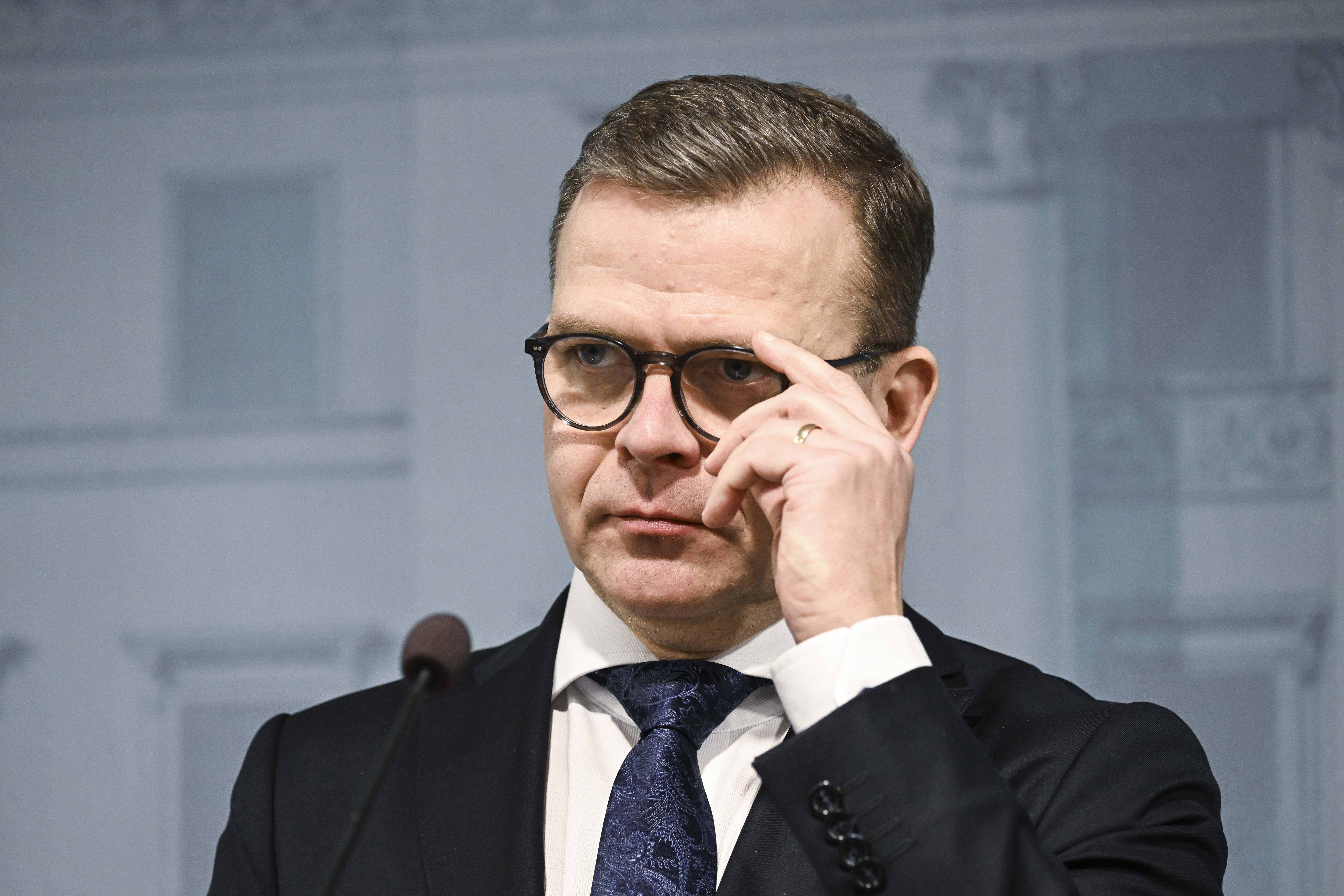Finland decides to close four crossing points on its border with Russia
