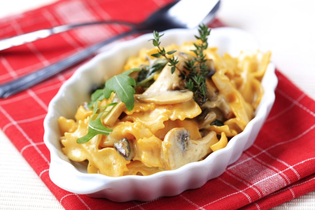 Bowtie pasta with mushrooms and cream sauce,Image: 90029535, License: Rights-managed, Restrictions: , Model Release: no, Credit line: Afis / Digifoodstock / Profimedia