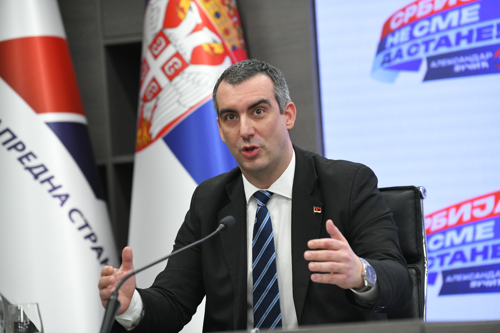 Beograd 05. april 2024. Vladimir Orlić. Konferencija za novinare, kzn, kzš, clanova Srpske narpredne stranke na sednicu Predsednistva stranke, SNS, Srpska napredna stranka Foto:Amir Hamzagić/Nova.rs