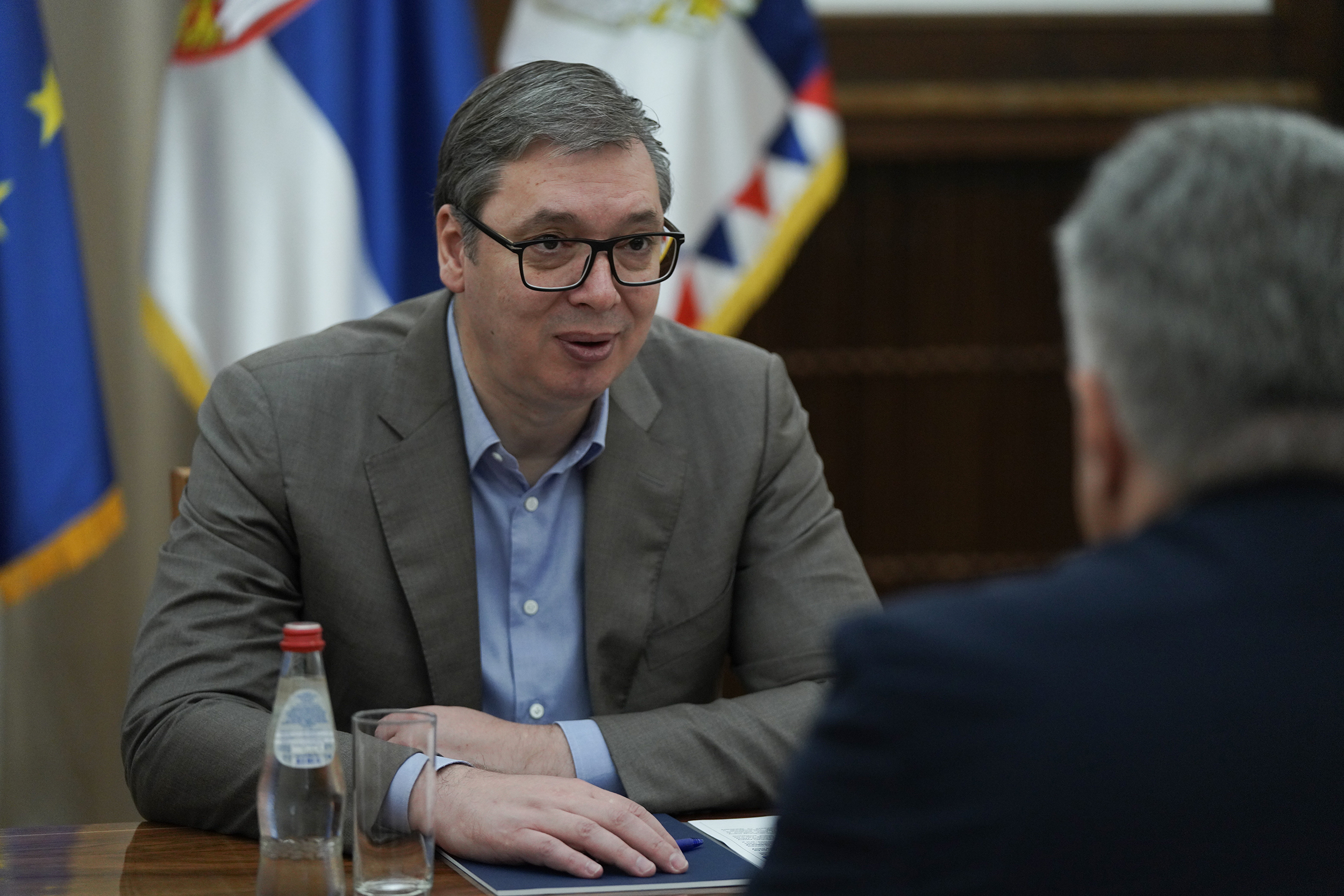 Beograd, 18. juna 2024. - Predsednik Srbije Aleksandar Vučić sastao se sa pomoćnikom generalnog sekretara za Evropu, Centralnu Aziju i Ameriku u Ujedinjenim nacijama Miroslavom Jenčom.  FOTO TANJUG/ STRAHINJA AĆIMOVIĆ/ bg
