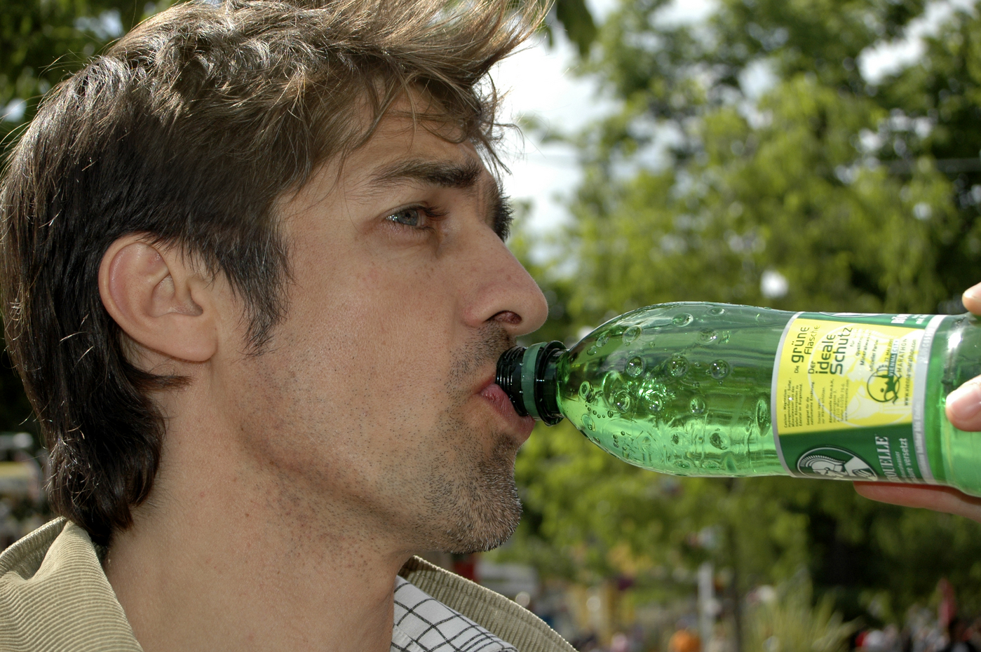 Man drinks mineral water,Image: 43342005, License: Rights-managed, Restrictions: , Model Release: yes, Credit line: Michaela Begsteiger / imageBROKER / Profimedia