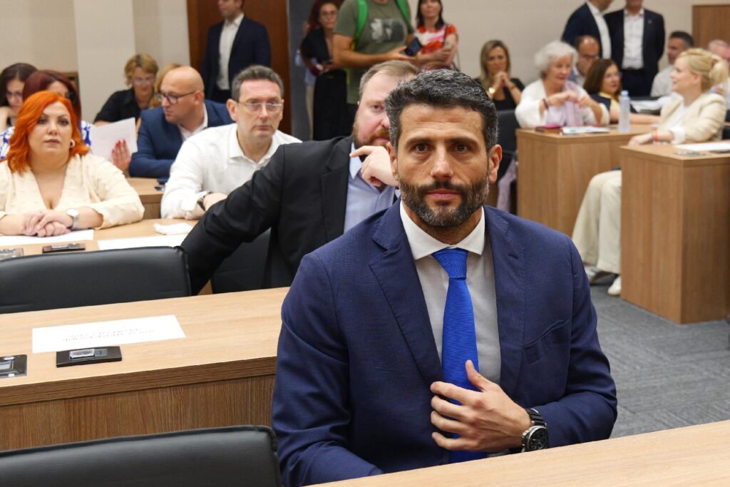 Mesto: Beograd
Datum: Fri Jun 21 11:57:44 CEST 2024
Dogadjaj: POLITIKA - Sednica Skupštine Beograda, na kojoj  su birani predsednik i zamenik
Fotoreporter: Milica Vučković
Izvor: FoNet