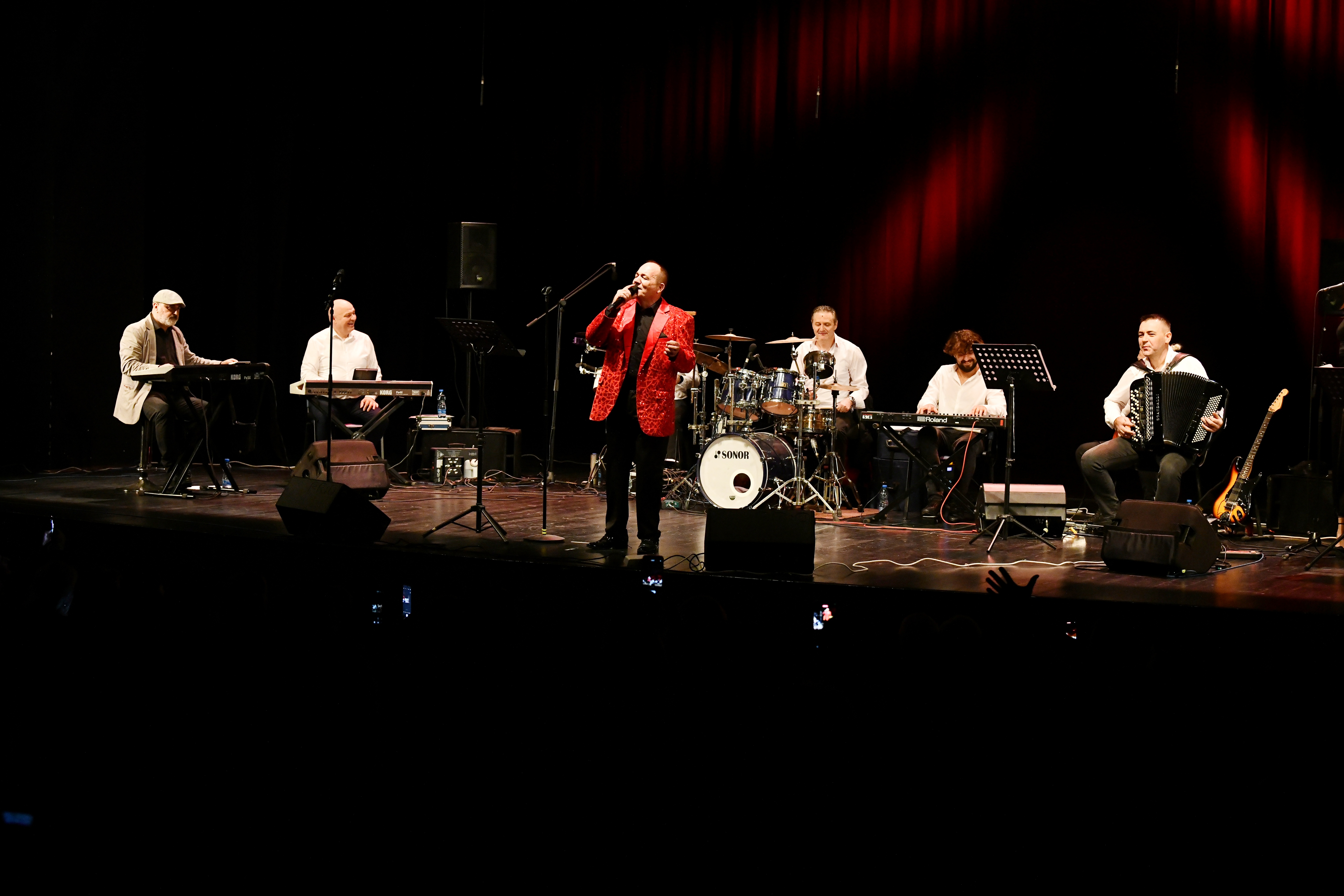 Beograd 23.11.2024. Slaviša Vujić. Koncert Slaviše Vujića u Centru za kulturu Vlada Divljan Foto: Vesna Lalić/Nova.rs