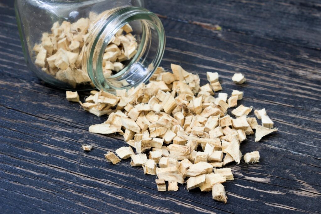 Dried marshmallow root in a bottle,Image: 303046497, License: Royalty-free, Restrictions: , Model Release: no, Credit line: Aleksandar Kitanovic / Alamy / Alamy / Profimedia