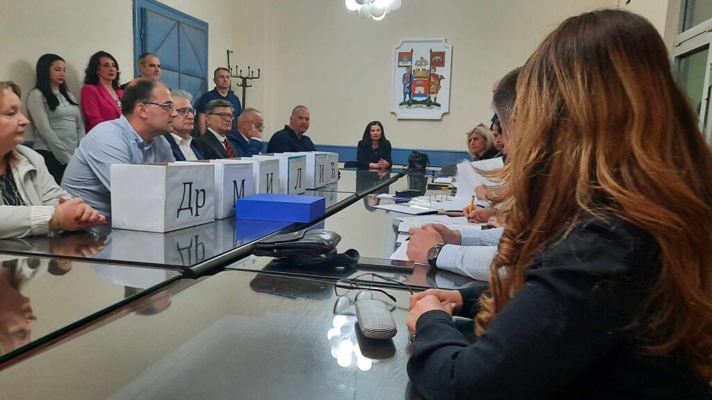 za tekst o listi za izbore koju je predao dr Dragan Milić