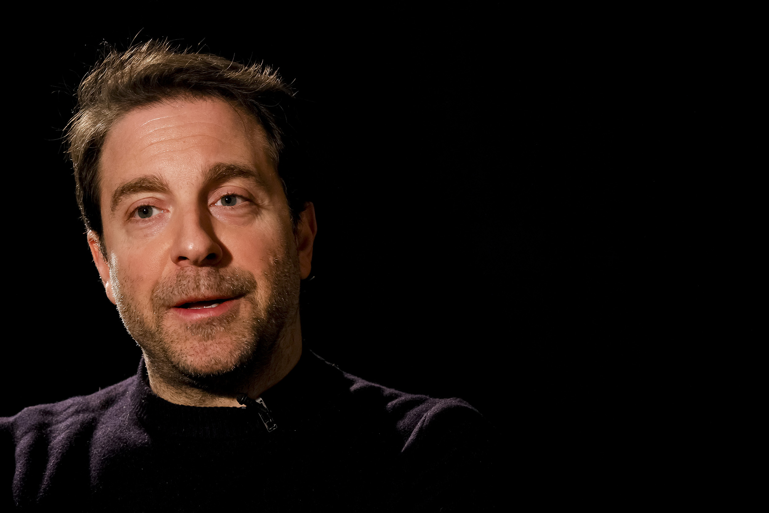 Beograd, 5. februara 2024. - Gost nove epizode video serijala Tanjug Reflektor bio je glumac i reditelj Gordan Kičić koji je govorio o svom radu na seriji "V (Fau) efekat" koja kreće od 10. februara na televiziji Superstar. FOTO TANJUG/ MARKO ĐOKOVIĆ/ bs