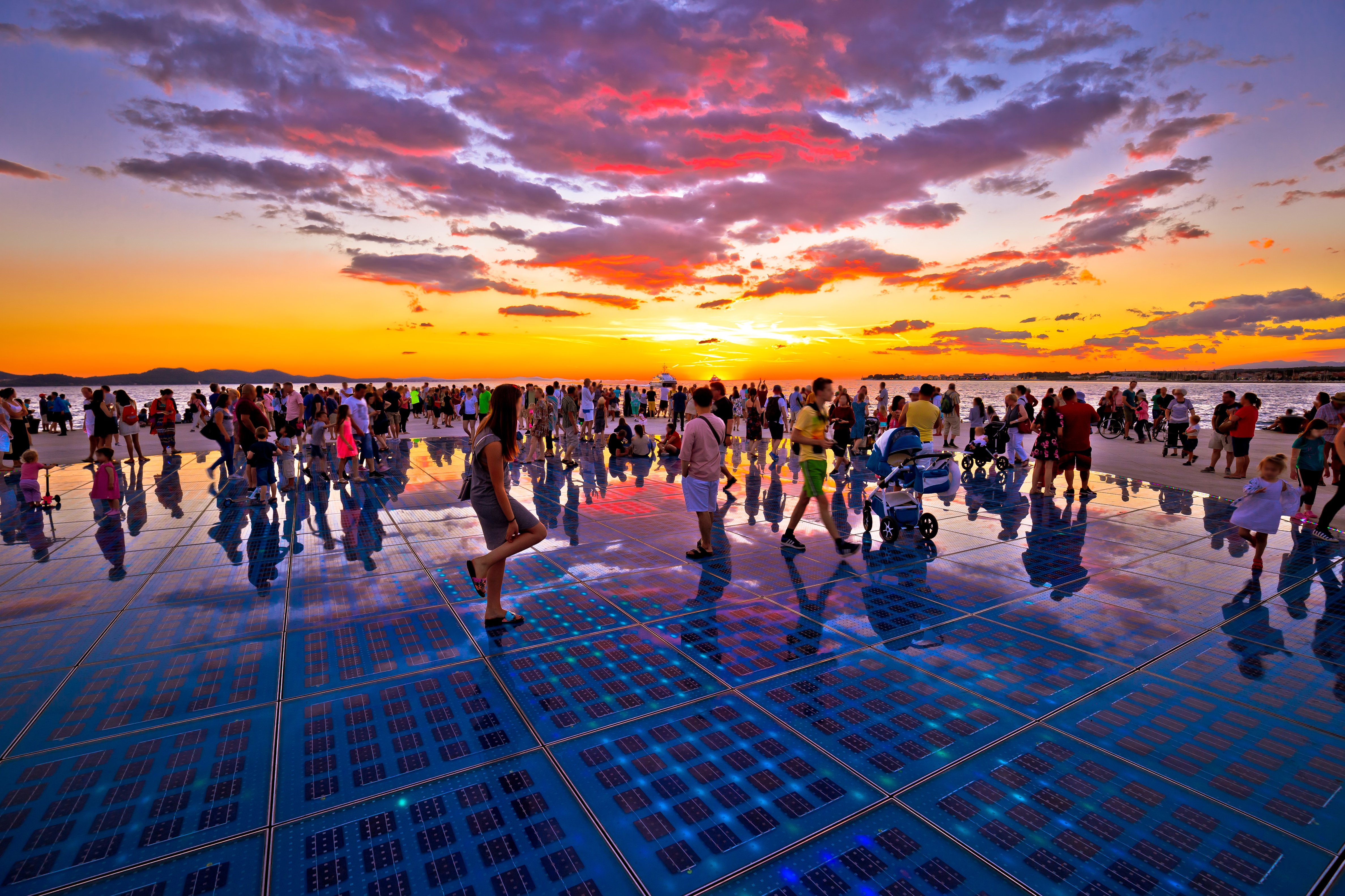 Zadar,,Croatia,-,July,18,2017:,Unidentified,People,In,City