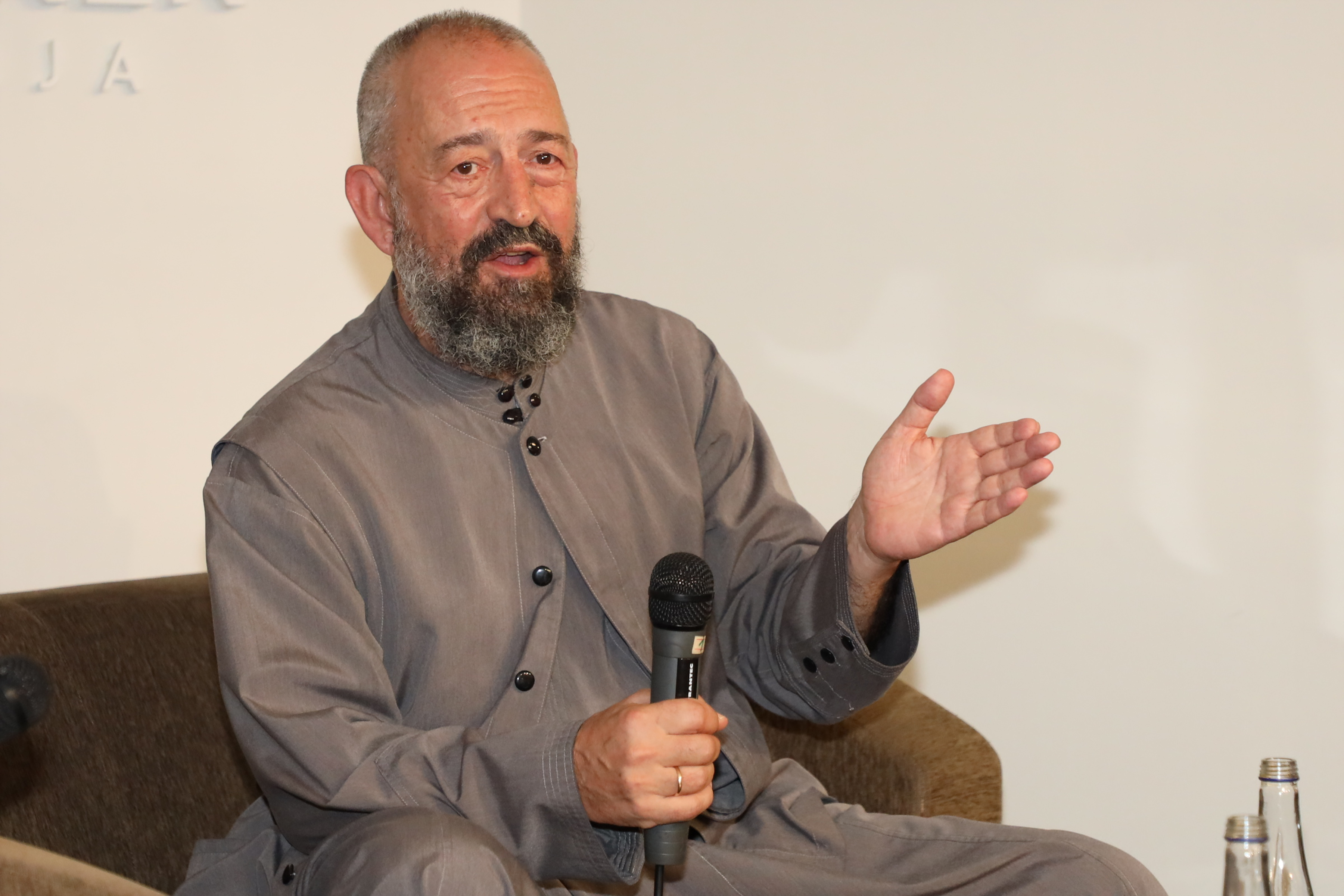 The promotion of the book "I-SKY" by deacon Nenad Ilic was held in the Bukmarker cafeteria in the Delfi SKC bookstore.Promocija knjige "I-SKY" djakona Nenada Ilica odrzana je u kafeteriji Bukmarker u knjizari Delfi SKC.