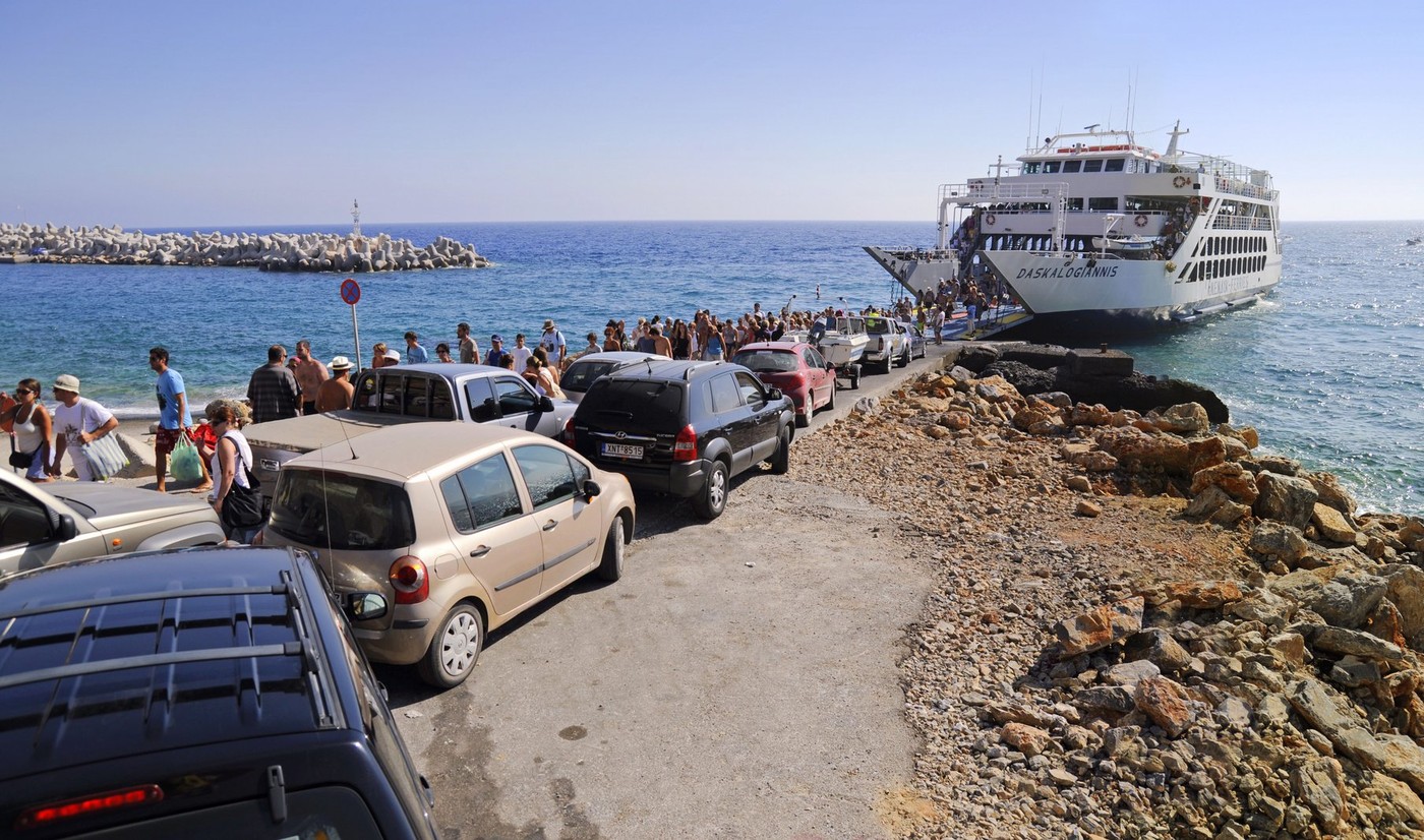 Car queue driving to the ferry in the docks of Chora Sfakion, Crete,Image: 89559720, License: Rights-managed, Restrictions: , Model Release: no, Credit line: ZooMMER Travel Photography / Alamy / Profimedia