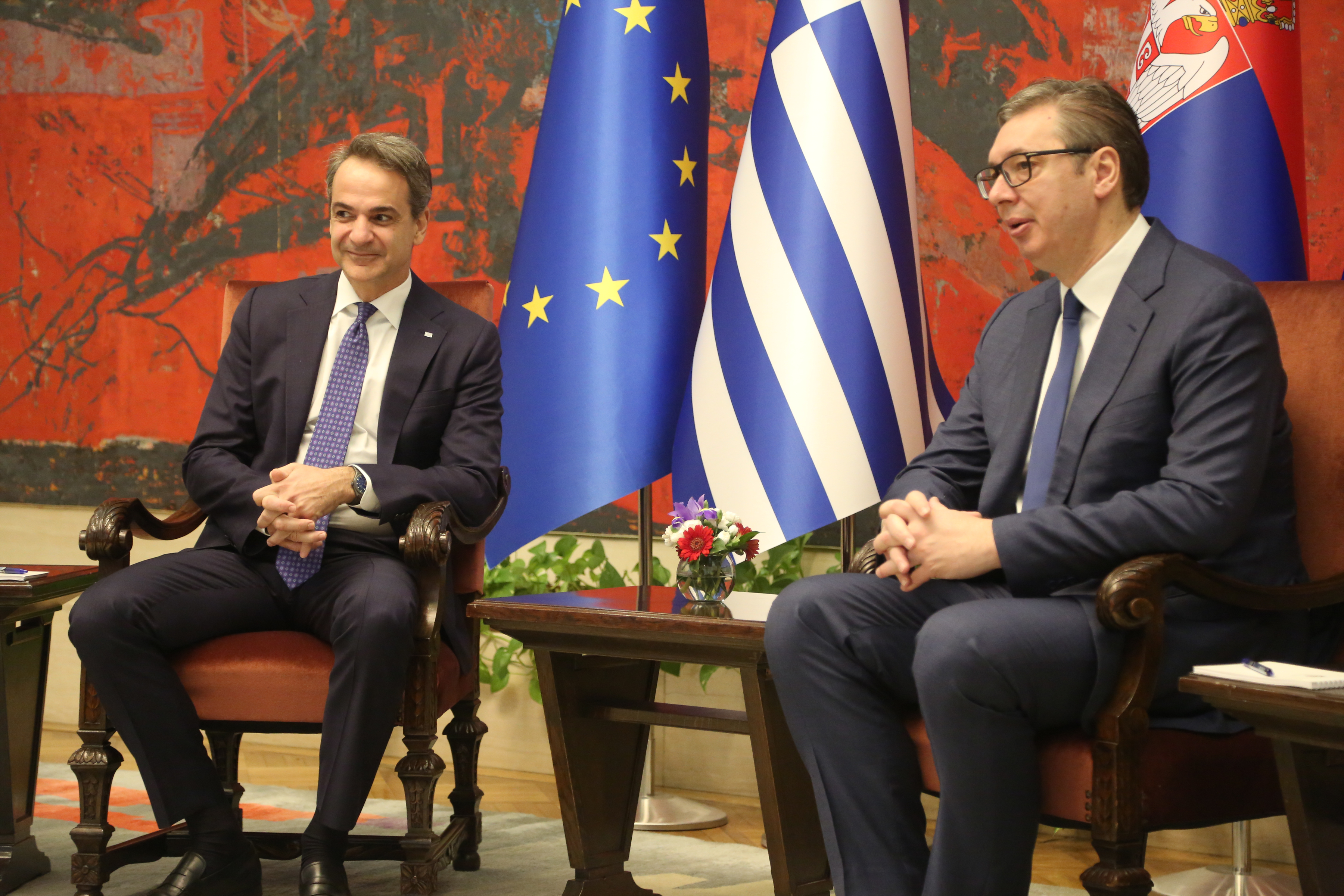 The President of the Republic of Serbia, Aleksandar Vucic, met with the Prime Minister of Greece, Kyriakos Mitsotakis, who came on an official visit to the Republic of Serbia.