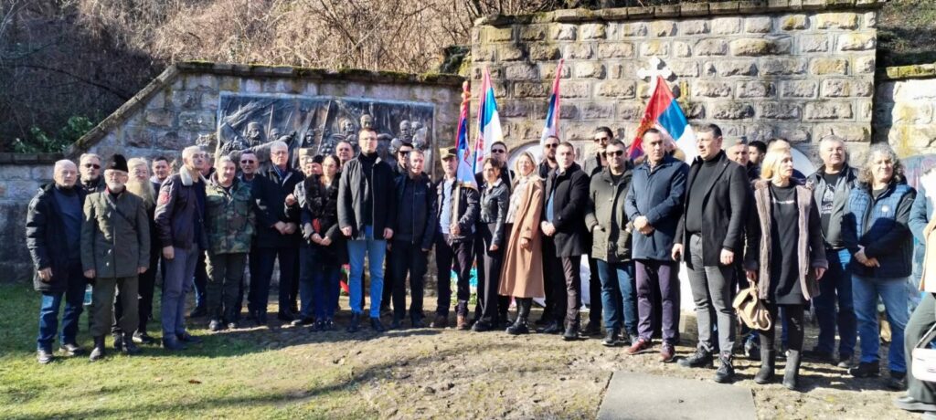 Marićevića jaruga Miloš Parandilović i Aleksandar Jovanović Ćuta Foto: Ekološki ustanak