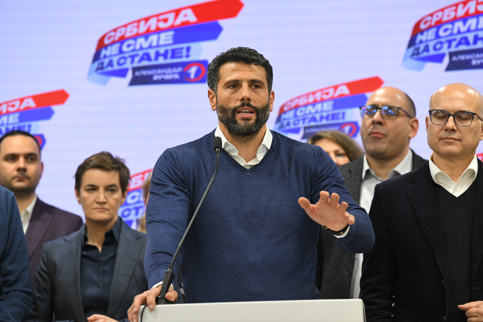 Beograd 17. decembar 2023. Izborna noć, parlamentarni i lokalni Izbori 2023 u Srbiji Izborni stab SNS Srpska napredna stranka Foto:Amir Hamzagić/Nova.rs