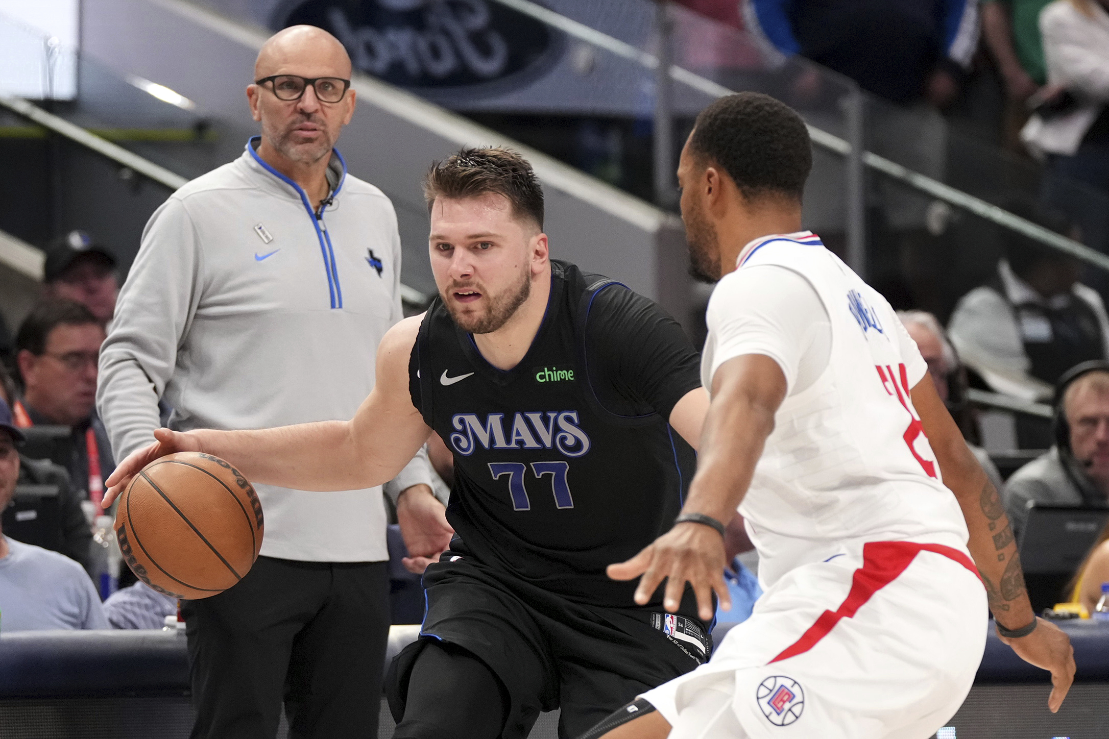 Clippers Mavericks Basketball