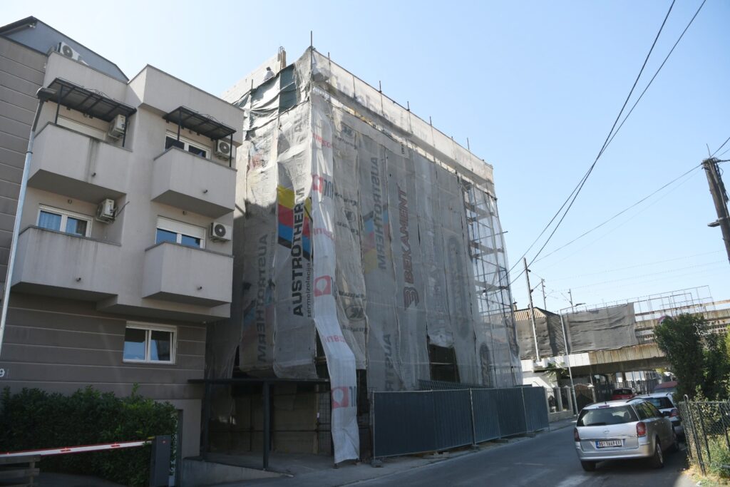 Beograd, 12.09.2023. Senjak, Dobropoljska 11, Aleksandar Šapić,  predsednik Vaterpolo kluba Novi Beograd Mirjan Nešović, nelegalna gradnja, Foto: Vesna Lalić/Nova.rs