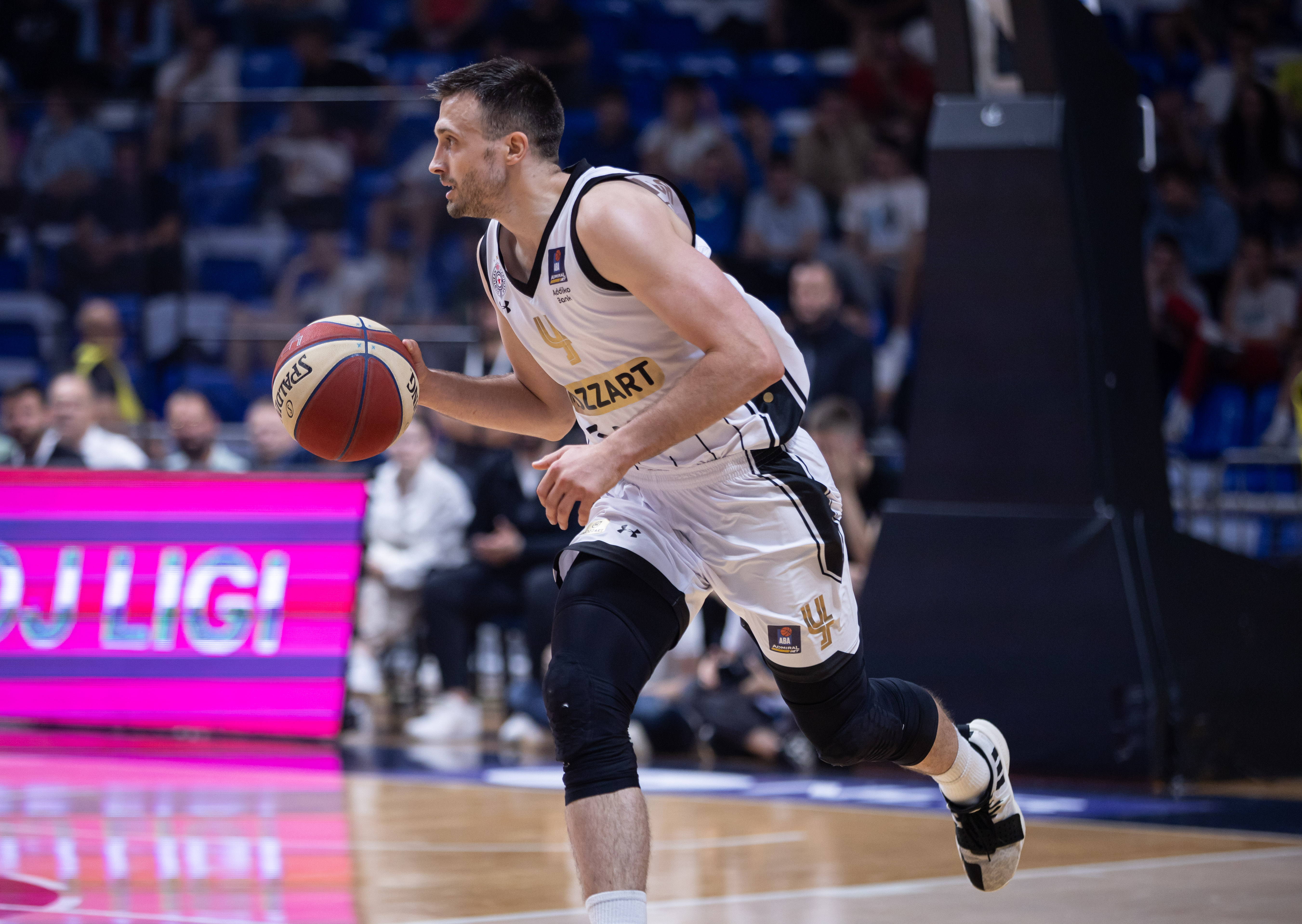 20240507173328_FRO_1983