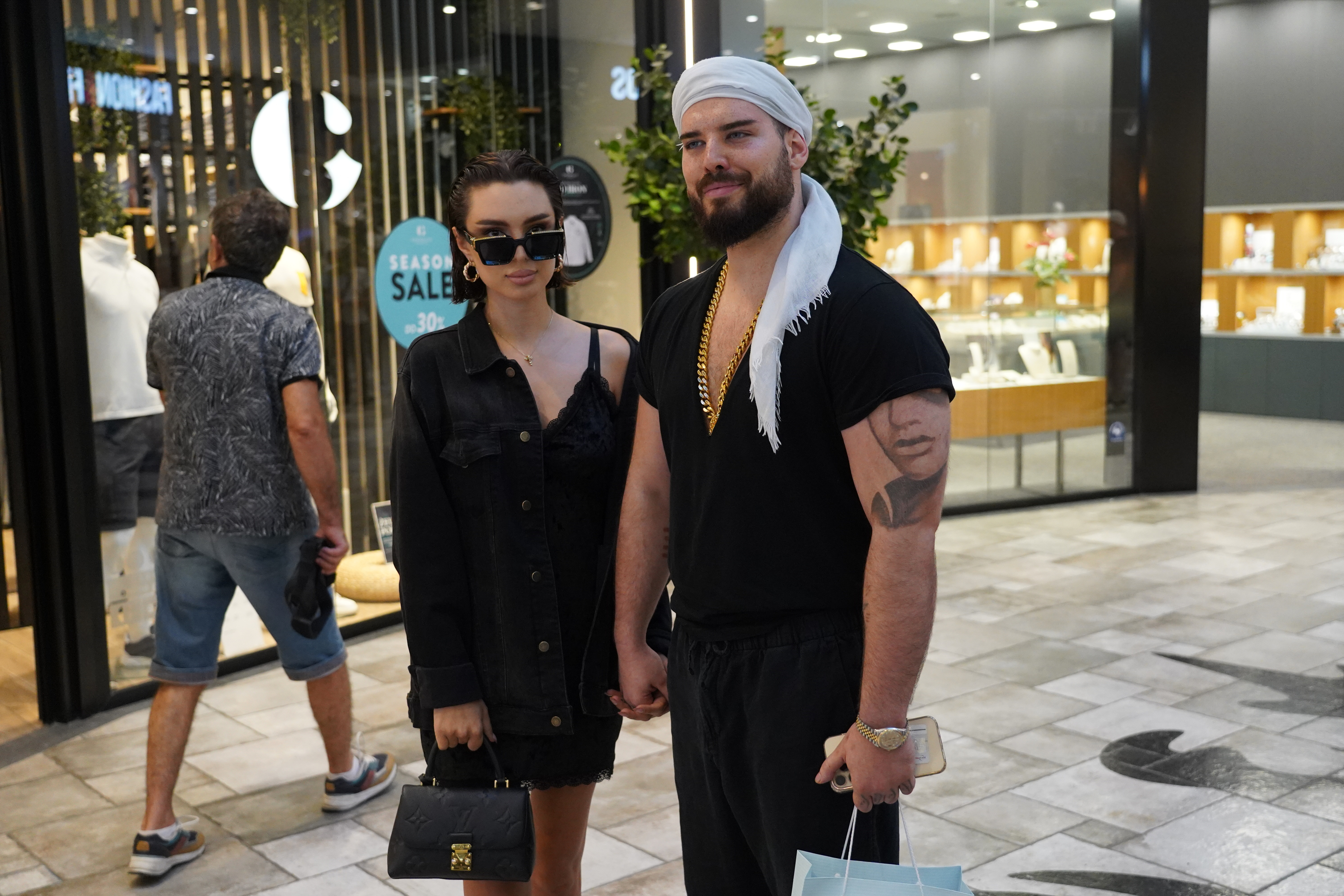 The promotion of the new song and music video "Nije da nije" by singer and one of the most famous influencers Ruza Rupic was held in the BIG Fashion shopping center.