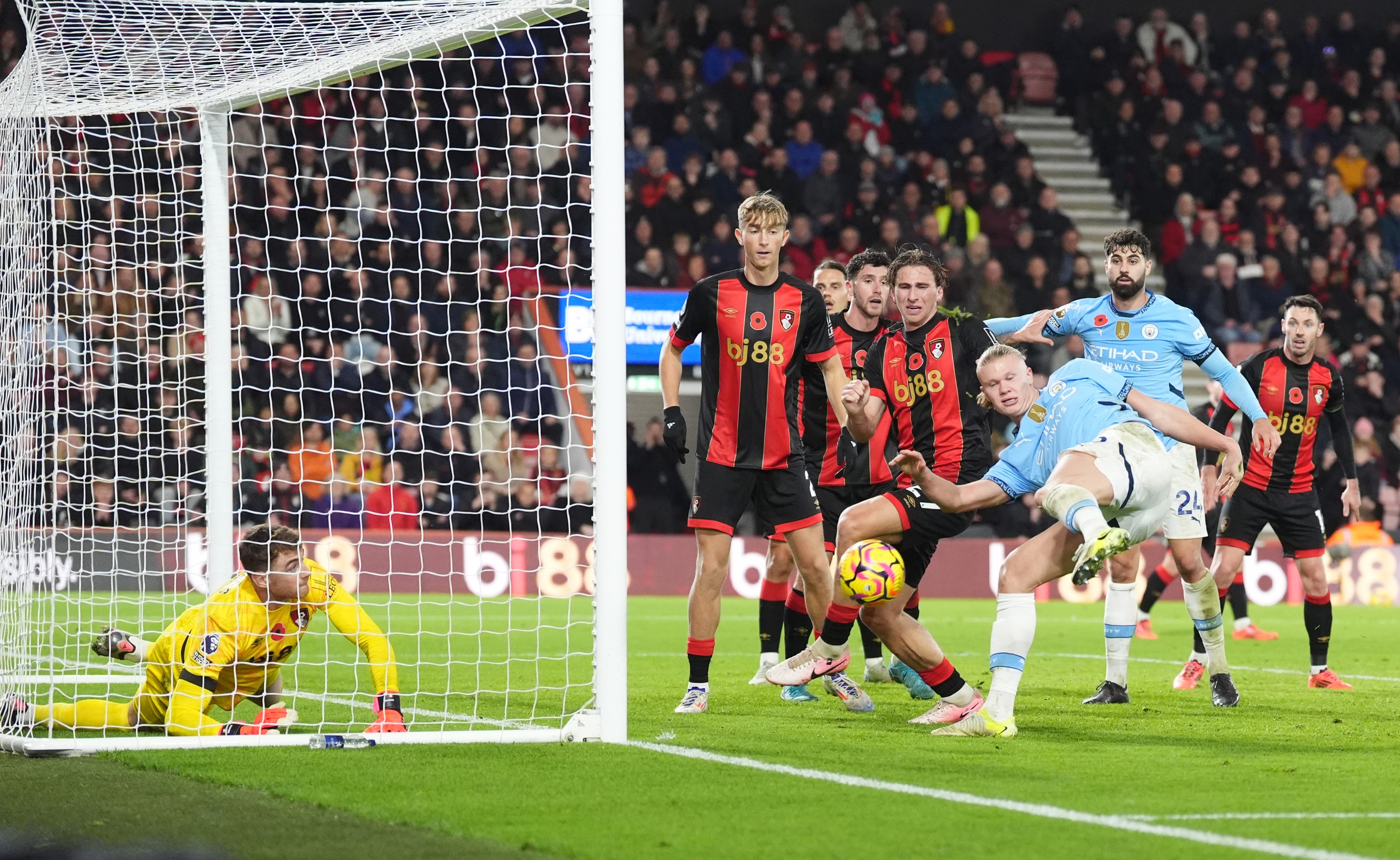 AFC Bournemouth v Manchester City - Premier League - Vitality Stadium