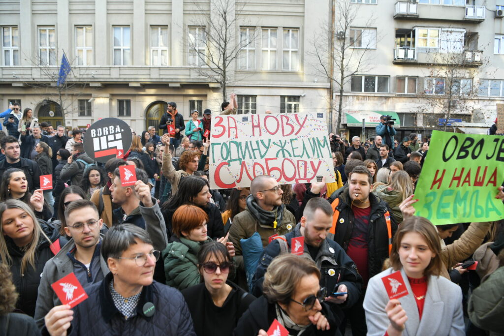 Beograd, 30.12.2023. Ustavni sud, ispred Ustavnog suda, protest zbog izborne krađe, proglas,  šetnja, NE PRISTAJEMO Foto: Amir Hamzagić/Nova.rs
