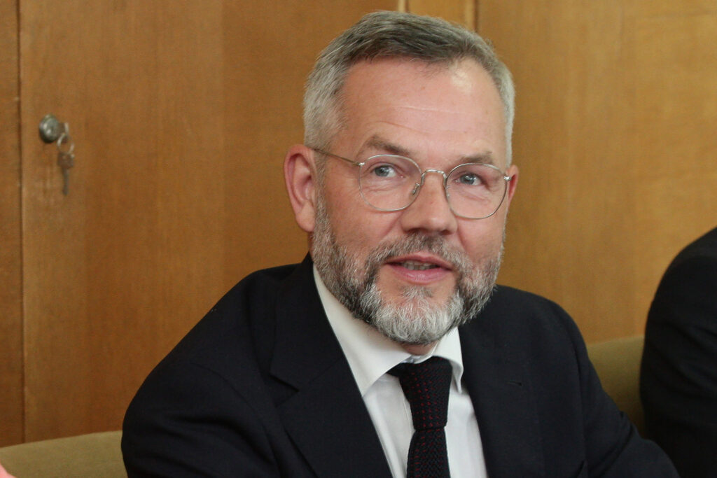 Beograd, 20. marta 2023 - Direktor Kancelarije za Kosovo i Metohiju Petar Petković sastao se sa predsednikom Spoljnopolitičkog odbora Bundestaga, Mihaelom Rotom. FOTO TANJUG/ SAVA RADOVANOVIĆ/bs