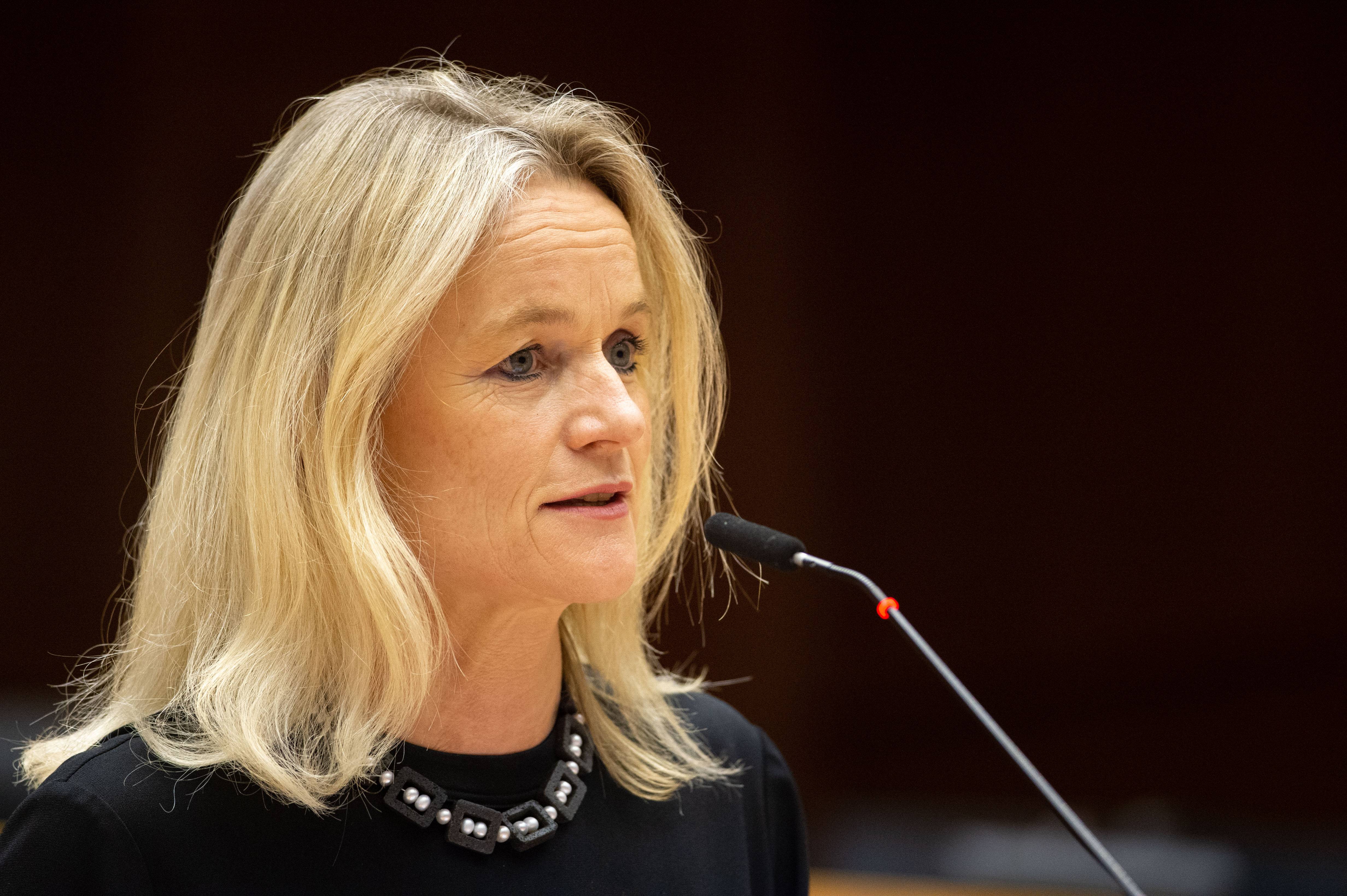 VIOLA FON KRAMON  Viola von Cramon