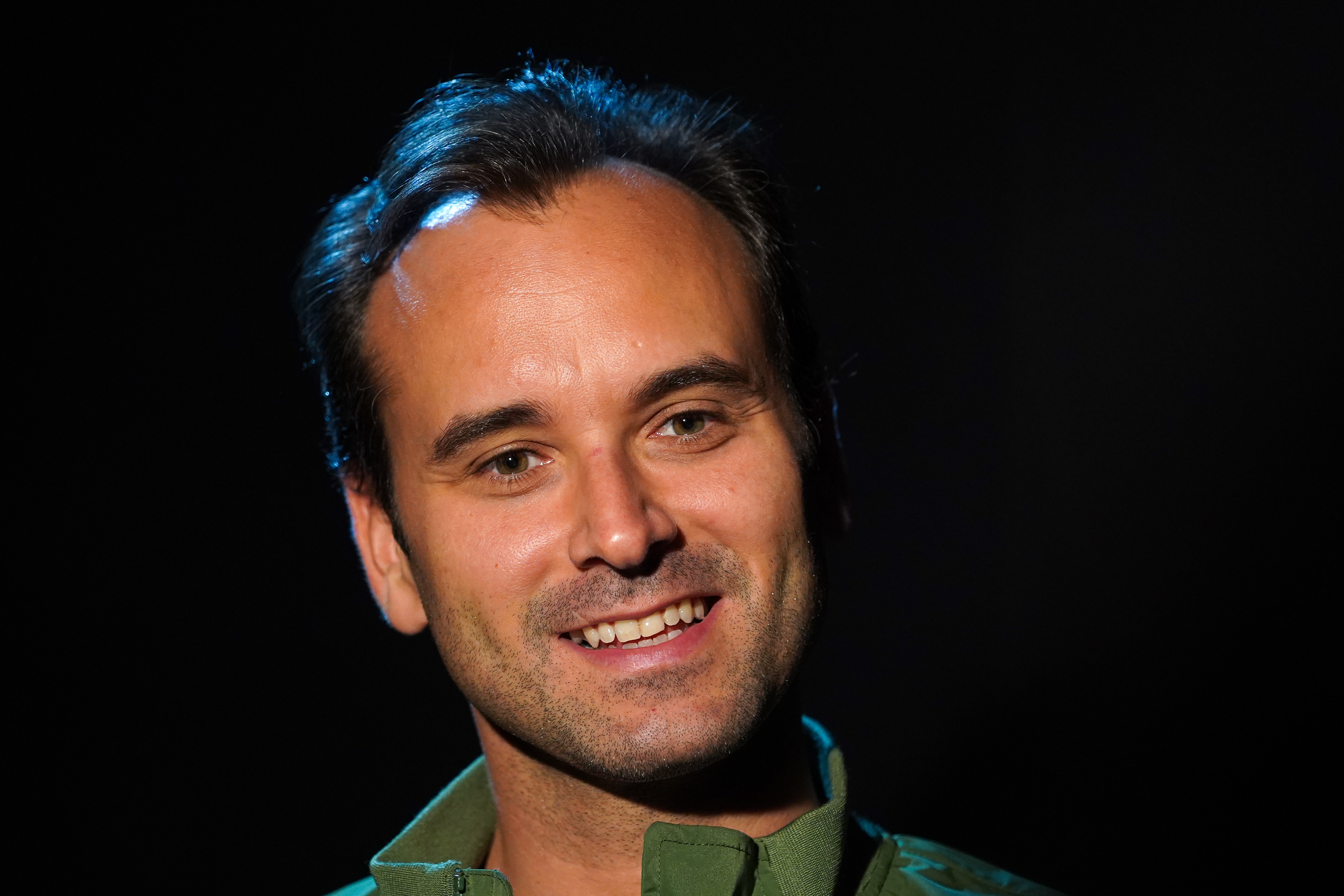 Beograd, 10. oktobra 2023.- Gost nove epizode video serijala Tanjug Reflektor bio je glumac Radovan Vujovic koji je govorio o svojoj ulozi u filmu "Heroji Halijarda", cija je beogradska premijera veceras u MTS dvorani. FOTO TANJUG/ JADRANKA ILIC /  nr