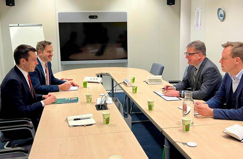 Dobrica Veselinović i Marko Vujačić, Miroslav Lajčak, Brisel, Evropska komisija