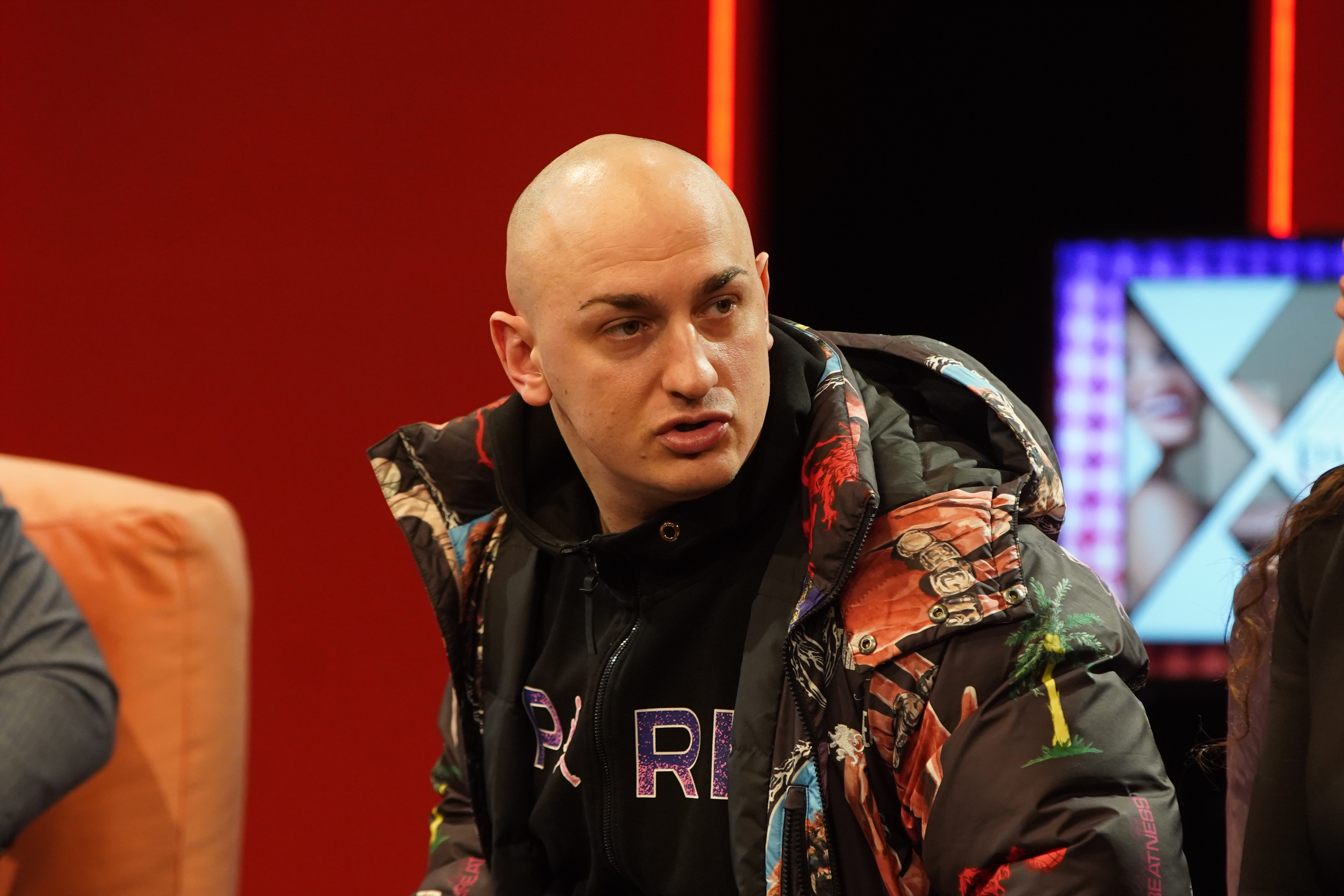 Filming of the TV show Ami G Show on Pink TV in Simanovci. Snimanje tv emisije Ami G Show na televiziji Pink u Simanovcima.