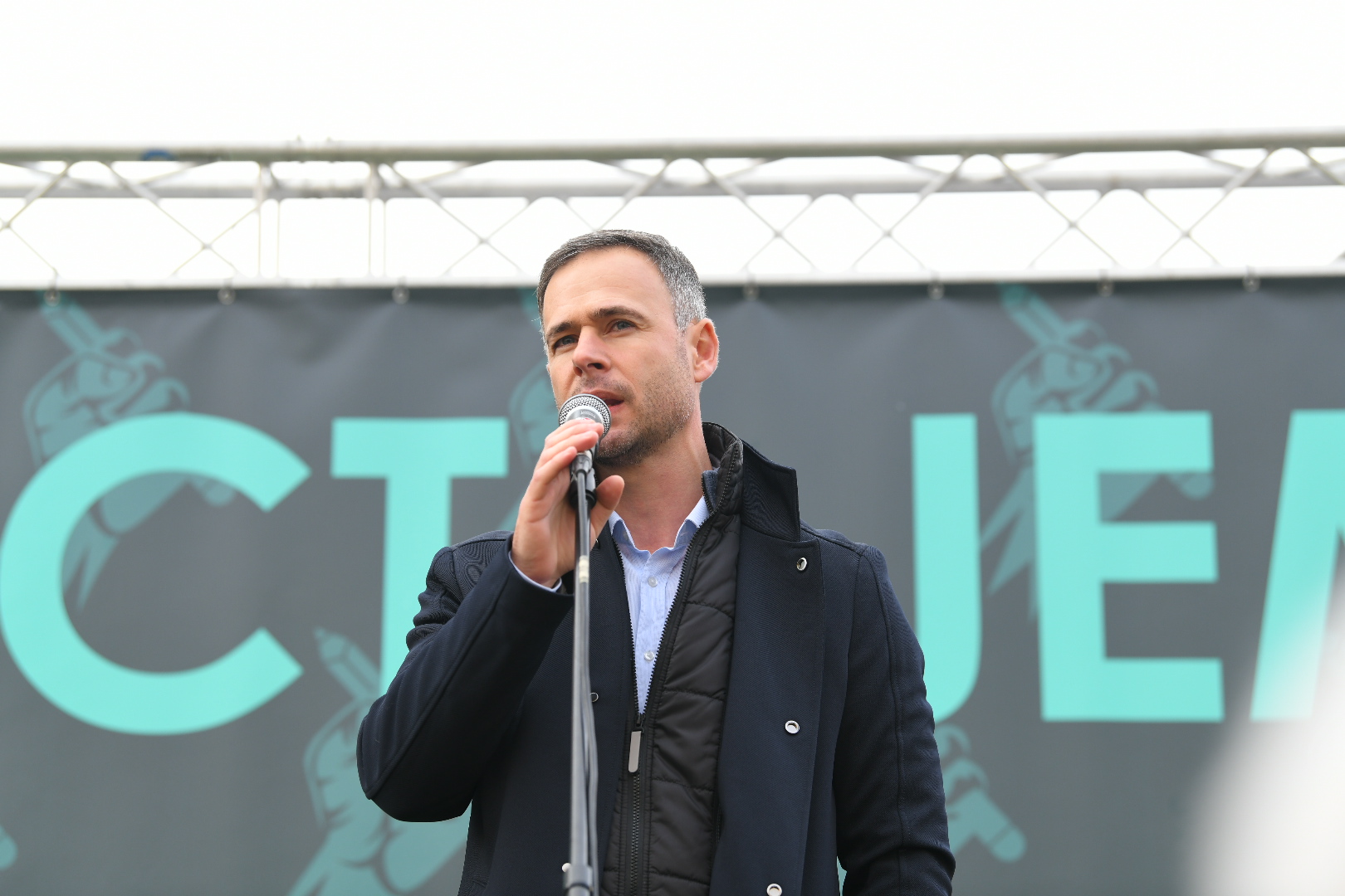 Beograd, 30.12.2023. Terazije, kod Terazijske česme, protest zbog izborne krađe, proglas Foto: Amir Hamzagić/Nova.rs