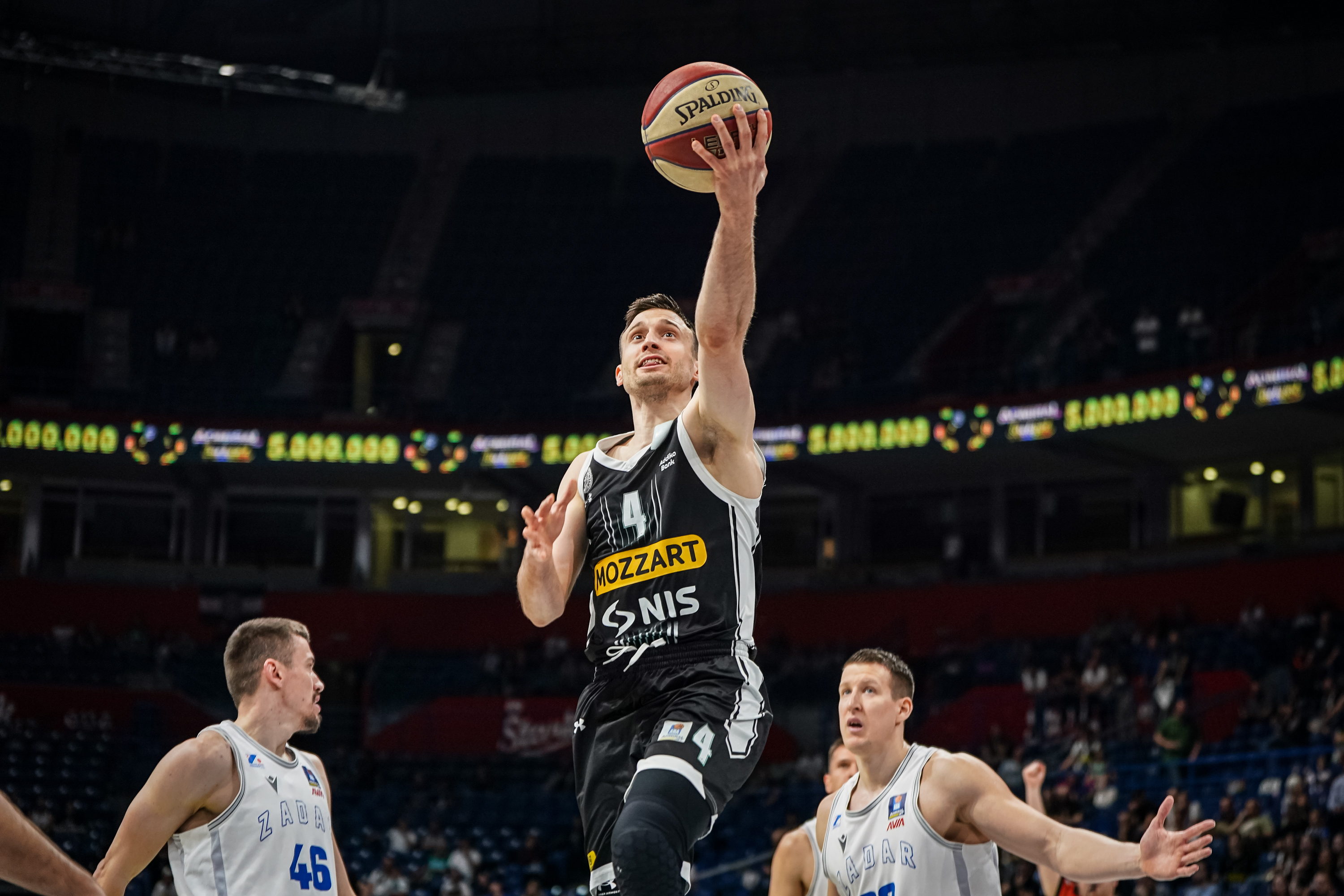 20240408171221_STJ04818