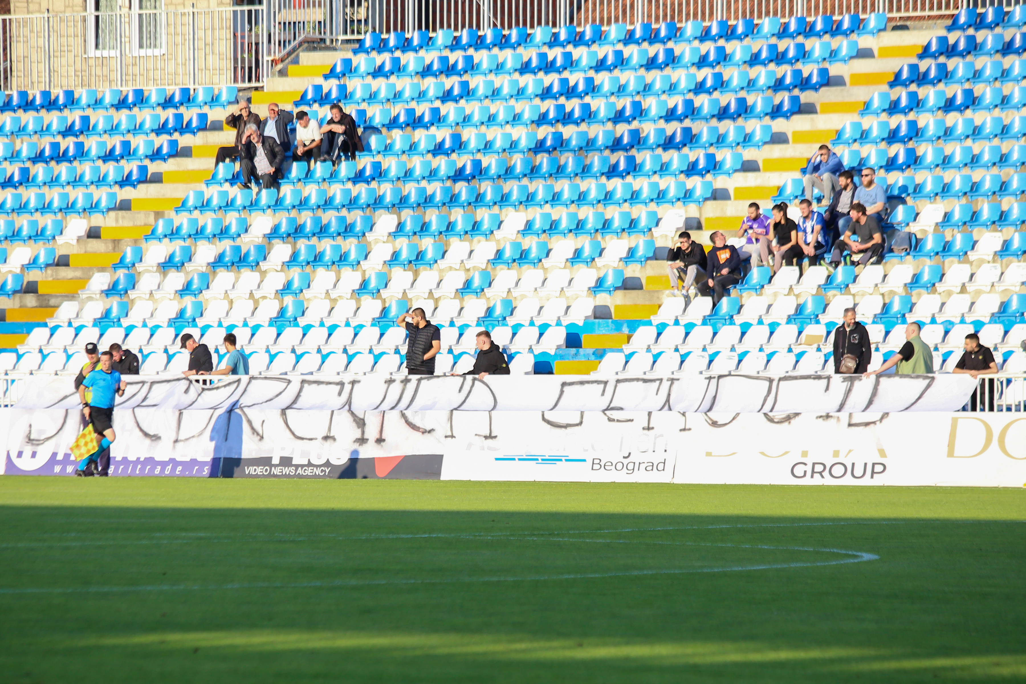 The match of the 37th round of the Mozzart Bet Super League of Serbia between FC Novi Pazar and FC Radnicki Nis was interrupted due to a banner.
