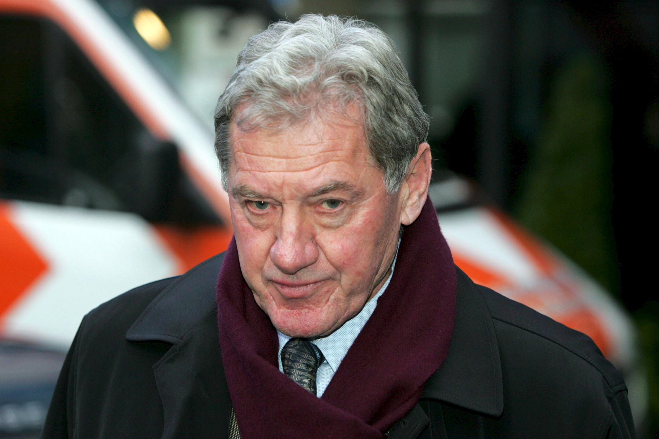 Milan Mandaric completes Sheffield Wednesday takover