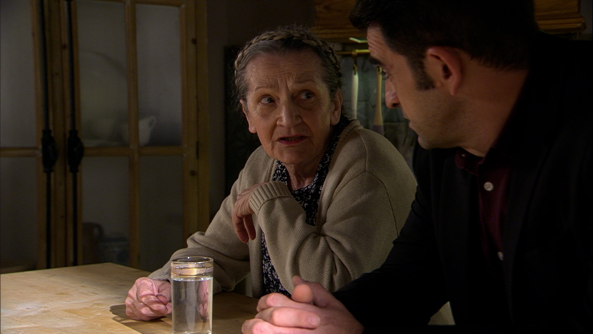 B74375_HD.00_06_21_00.Still002