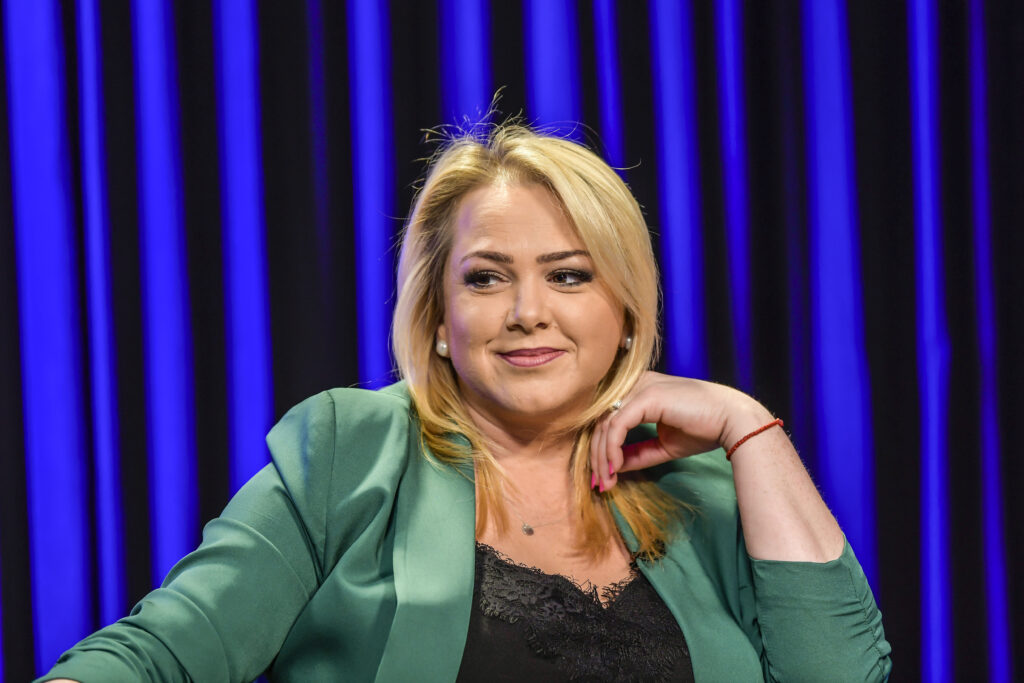 Beograd 11. maj 2023.  Aleksandra Ristanovic pevacica narodne, izvorne i folk muzike  Foto:Goran Srdanov/Nova.rs