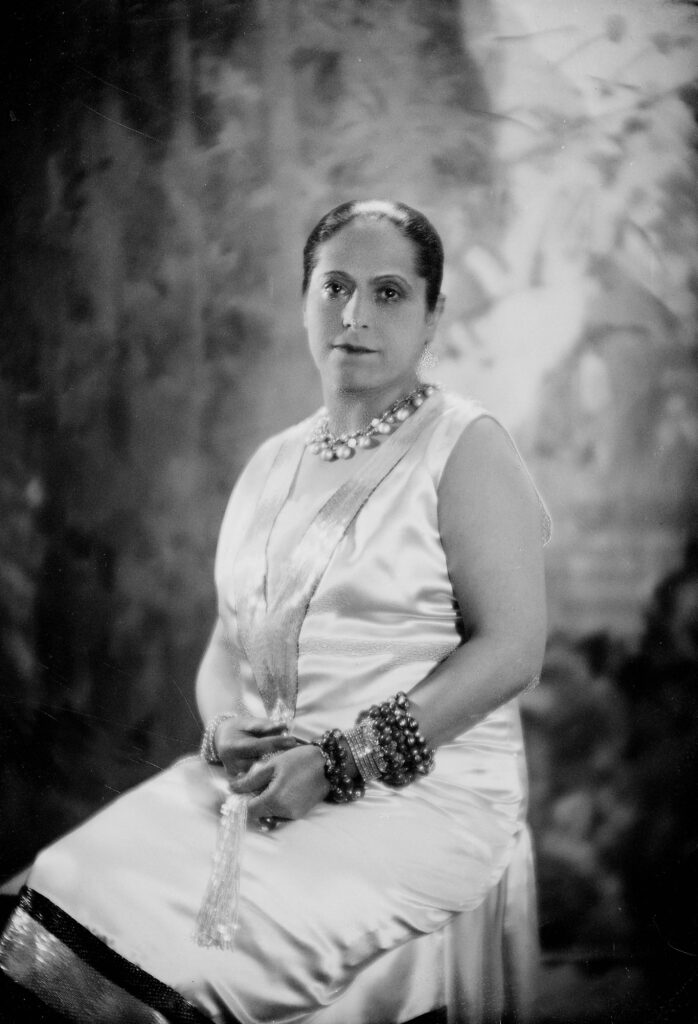 Helena Rubinstein (1870-1965), esthéticienne américaine.,Image: 286580708, License: Rights-managed, Restrictions: , Model Release: no, Credit line: Roger-Viollet via AFP / Roger Viollet / Profimedia