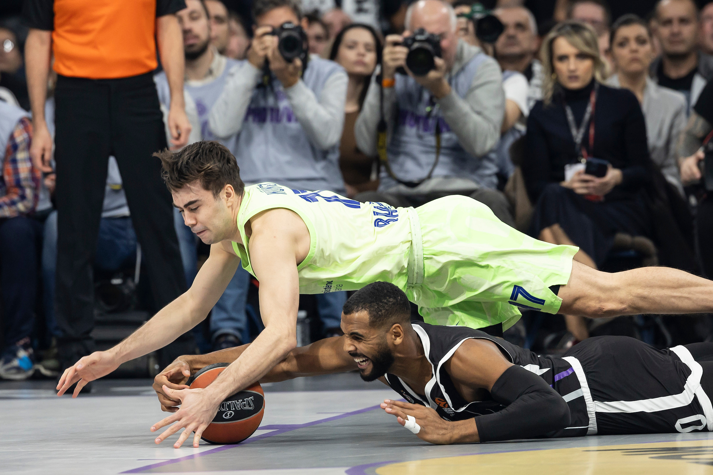 during the 2024/2025 Turkish Airlines EuroLeague Round 9 match between Partizan Mozzart Bet Belgrade v Barcelona - Turkish Airlines EuroLeague at Belgrade Arena on November 13, 2024 in Belgrade, Serbia. (Photo by Srdjan Stevanovic/Starsport.rs ©)