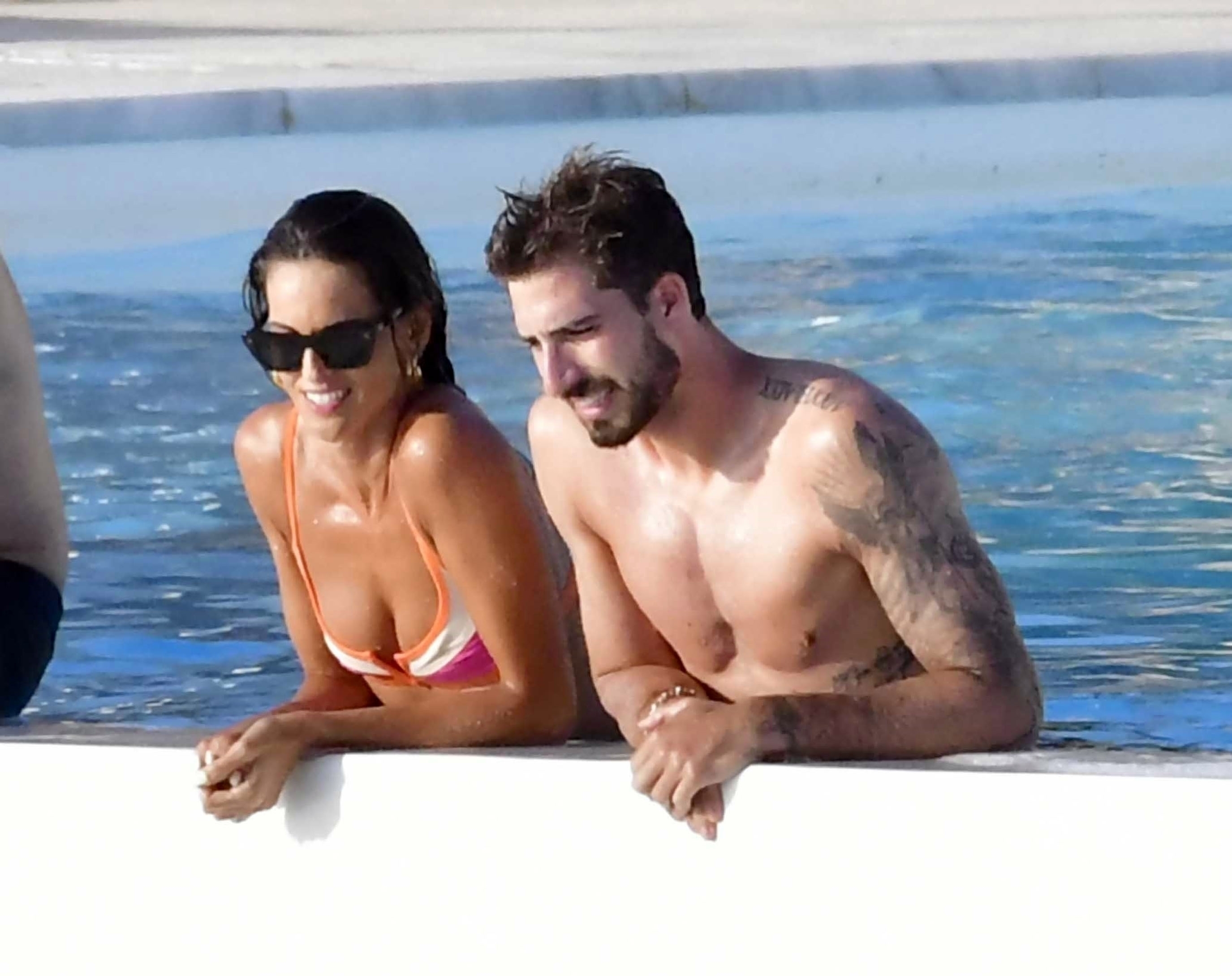 *PREMIUM-EXCLUSIVE* MUST CALL FOR PRICING BEFORE USAGE  - Stunning Brazilian model Izabel Goulart packs on the PDA With her footballer boyfriend Kevin Trapp as they relax while on holiday in Mykonos.