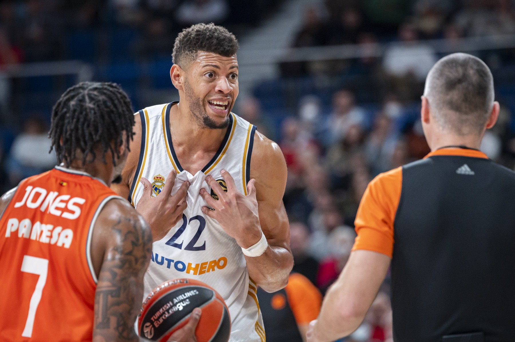 Euroleague Basketball 2023/2024: Real Madrid vs Valencia