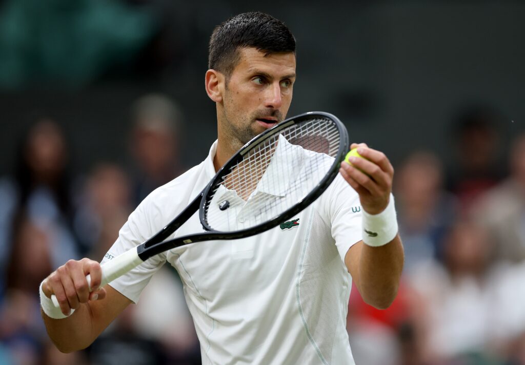 epa11463595 Novak Djokovic of Serbia serves during the Men's 3rd round match against Alexei Popyrin of Australia at the Wimbledon Championships, Wimbledon, Britain, 06 July 2024.  EPA-EFE/ADAM VAUGHAN  EDITORIAL USE ONLY