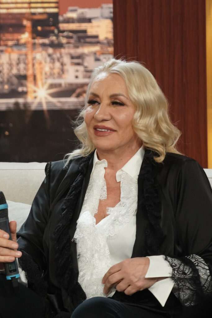 20, December, 2022, Belgrade - Shooting Amig Show on TV Pink in Simanovci. Vesna Zmijanac. Photo: M. M./ATAImages.
20, decembar, 2022, Beograd - Snimanje emisije Amigi Show na TV Pink u Simanovcima. . Photo: M. M./ATAImages.