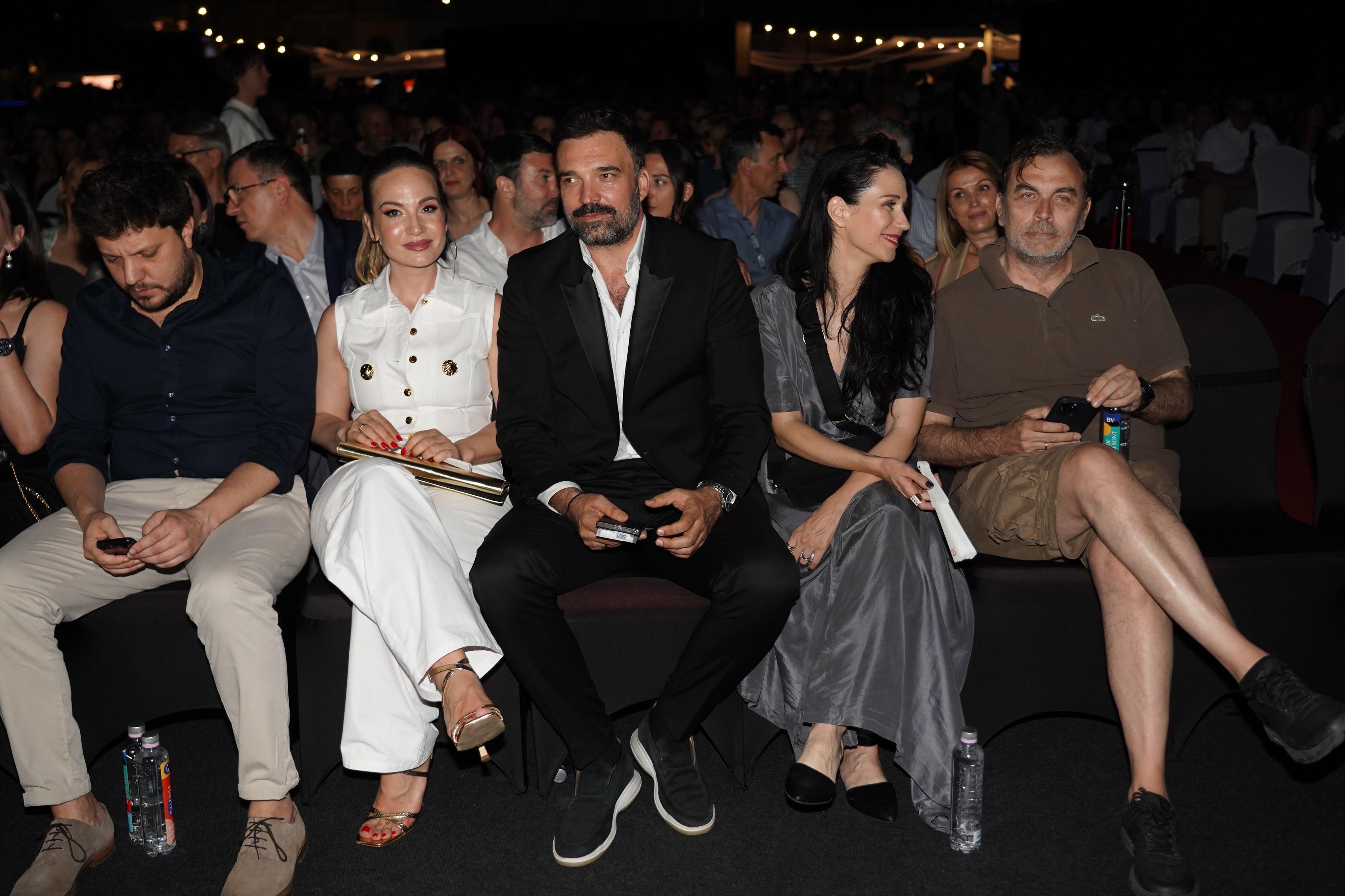 Nick Cave performed on the second evening of the Belgrade River Fest on the plateau near the Geozavod.Druge veceri festivala Belgrade River Fest na platou kod Geozavoda nastupio je Nik Kejv.