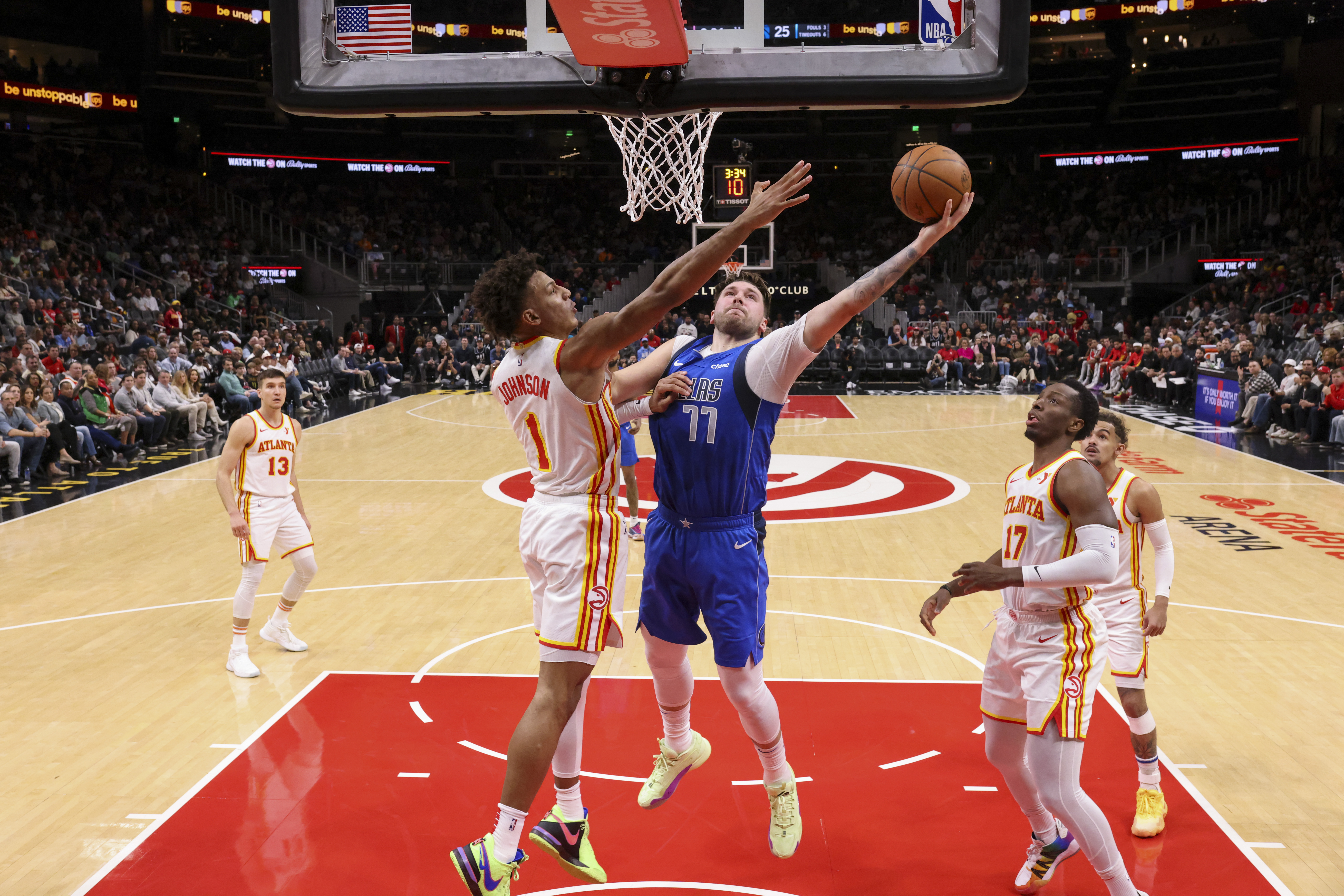 Mavericks Hawks Basketball