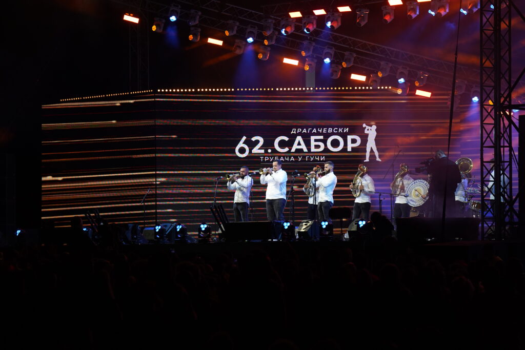 Gorela Guca - vise od 150 hiljada ljudi na drugom saborskom danu