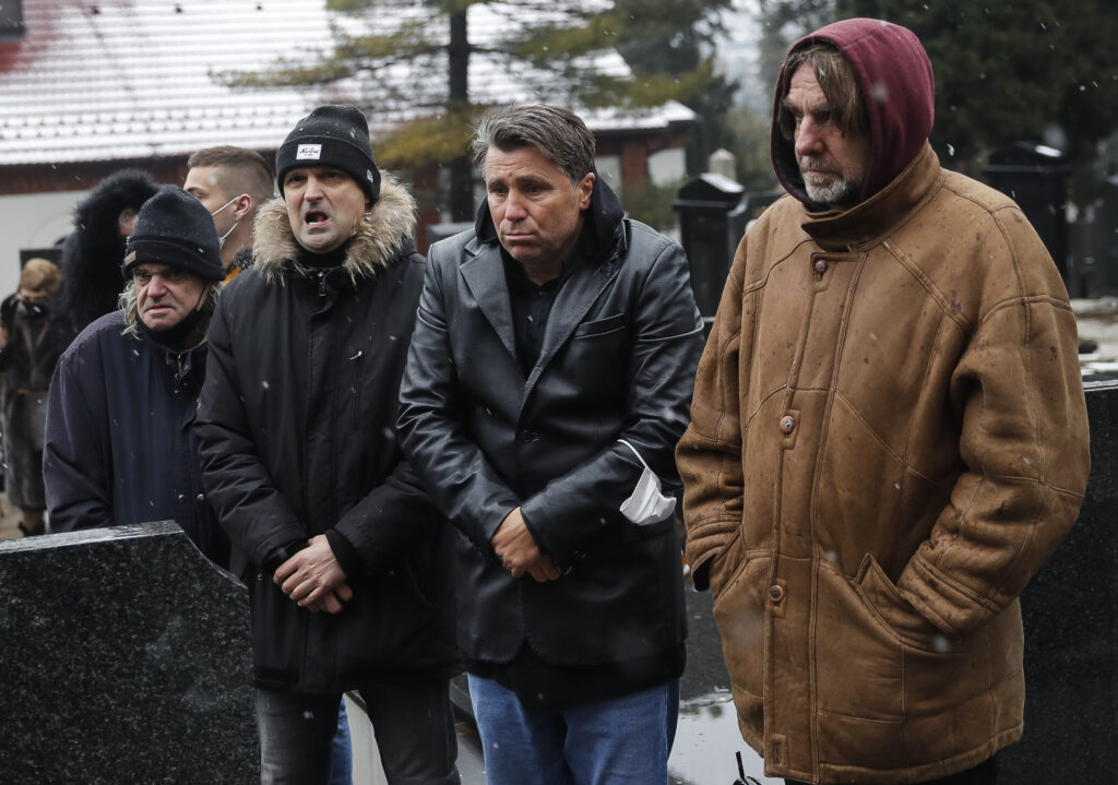 Goran Trobok (L) Djordje Tomic (C) and Milos Djelmas
Momcilo Moca Vukotic-Sahrana Topcidersko groblje
Beograd, 07.12.2021.
foto: Srdjan Stevanovic/Starsport.rs ©