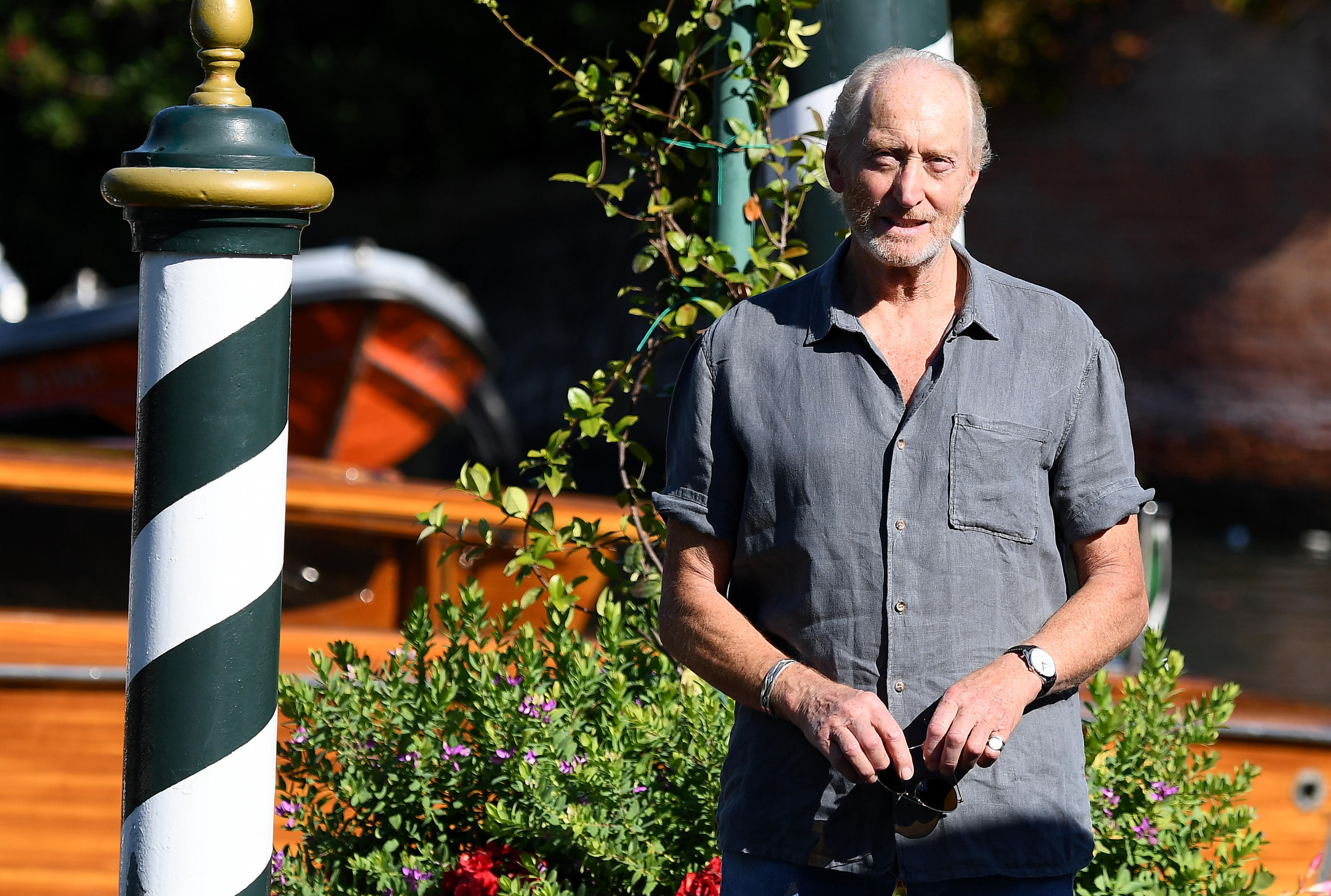 epa08643154 British actor Charles Dance arrives at Lido Beach for the 77th annual Venice International Film Festival, in Venice, Italy, 03 September 2020. The 77th edition of the festival runs from 02 to 12 September 2020.  EPA-EFE/ETTORE FERRARI